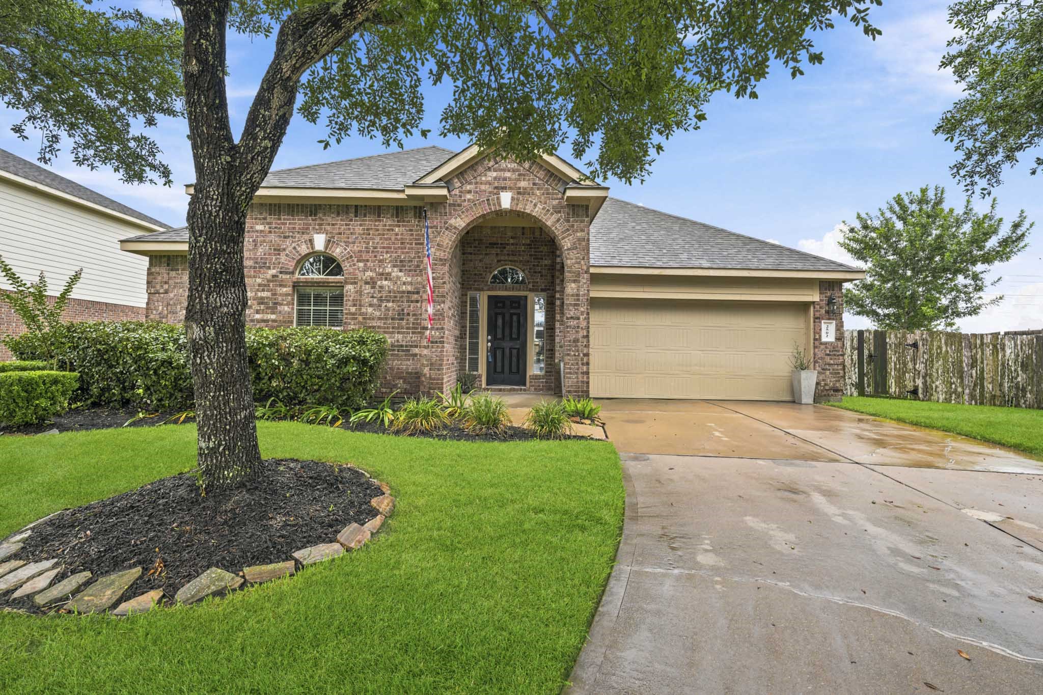 2502 Tiger Eye Drive Property Photo 1