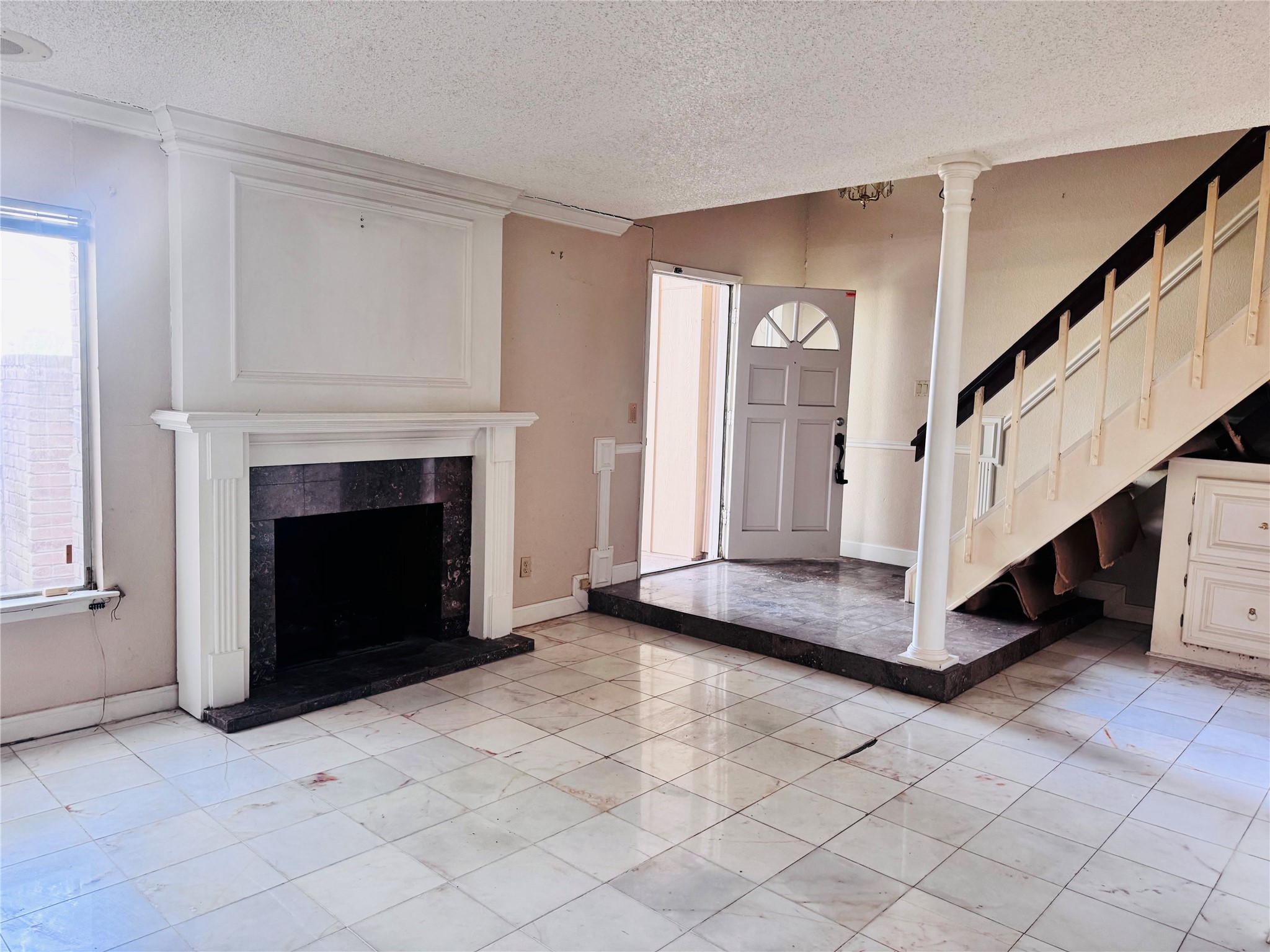 11663 Village Place Drive Property Photo 5