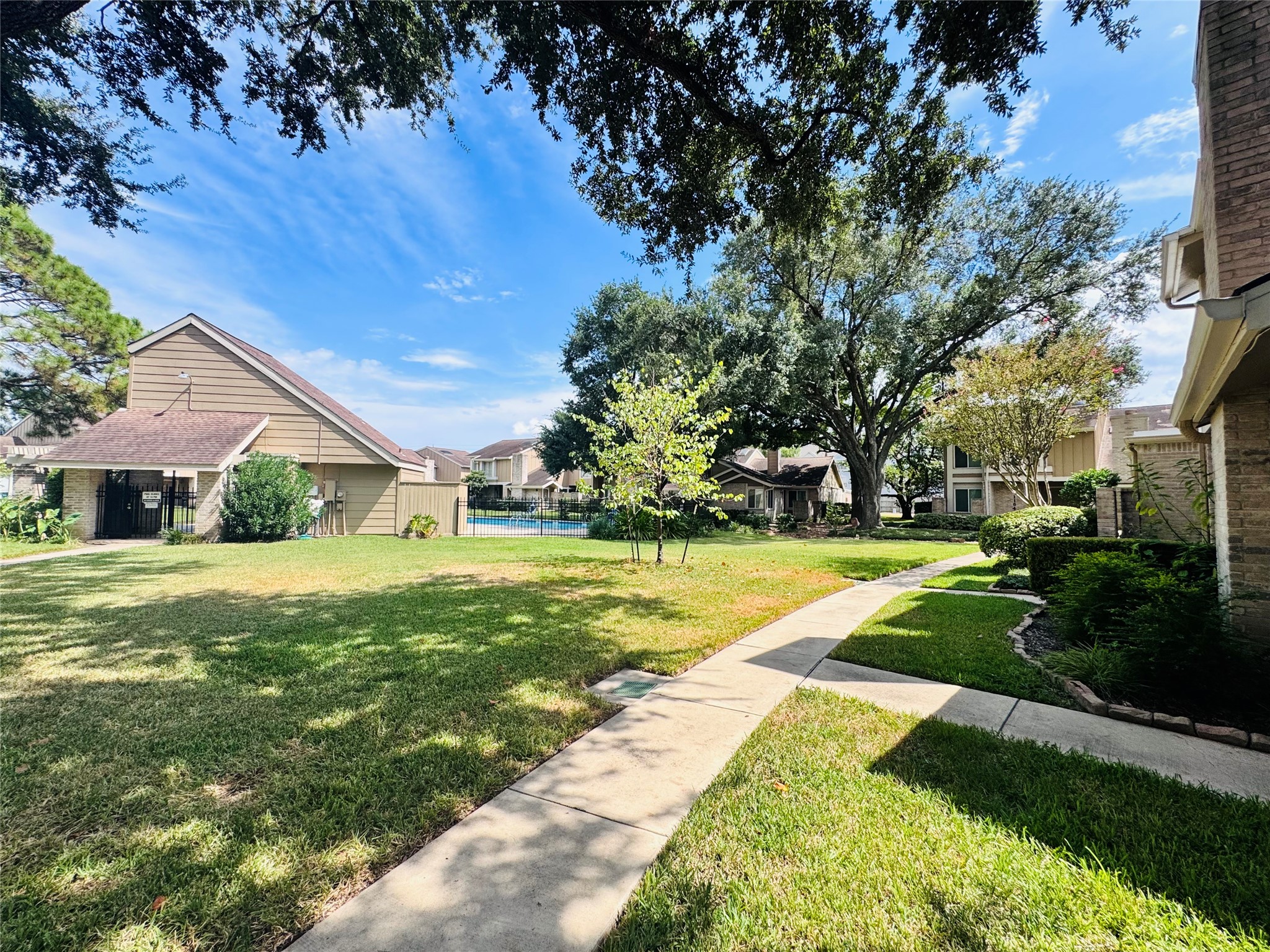 11663 Village Place Drive Property Photo 14
