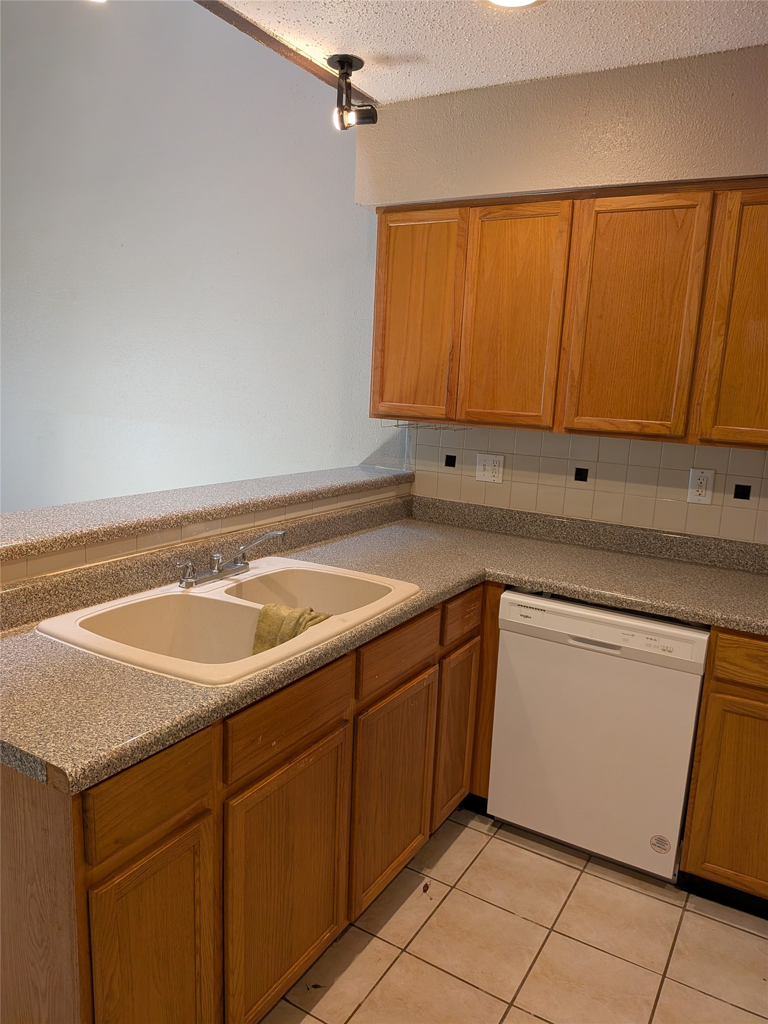 12214 Bob White Drive 122 Property Photo 19
