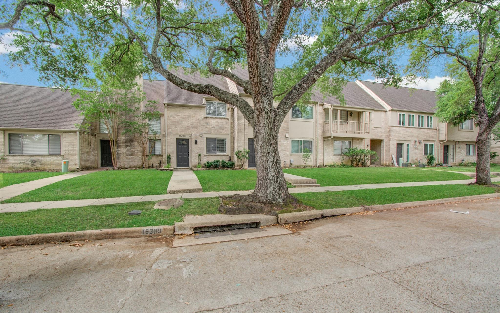 15309 Kingfield Drive 9 Property Photo 37