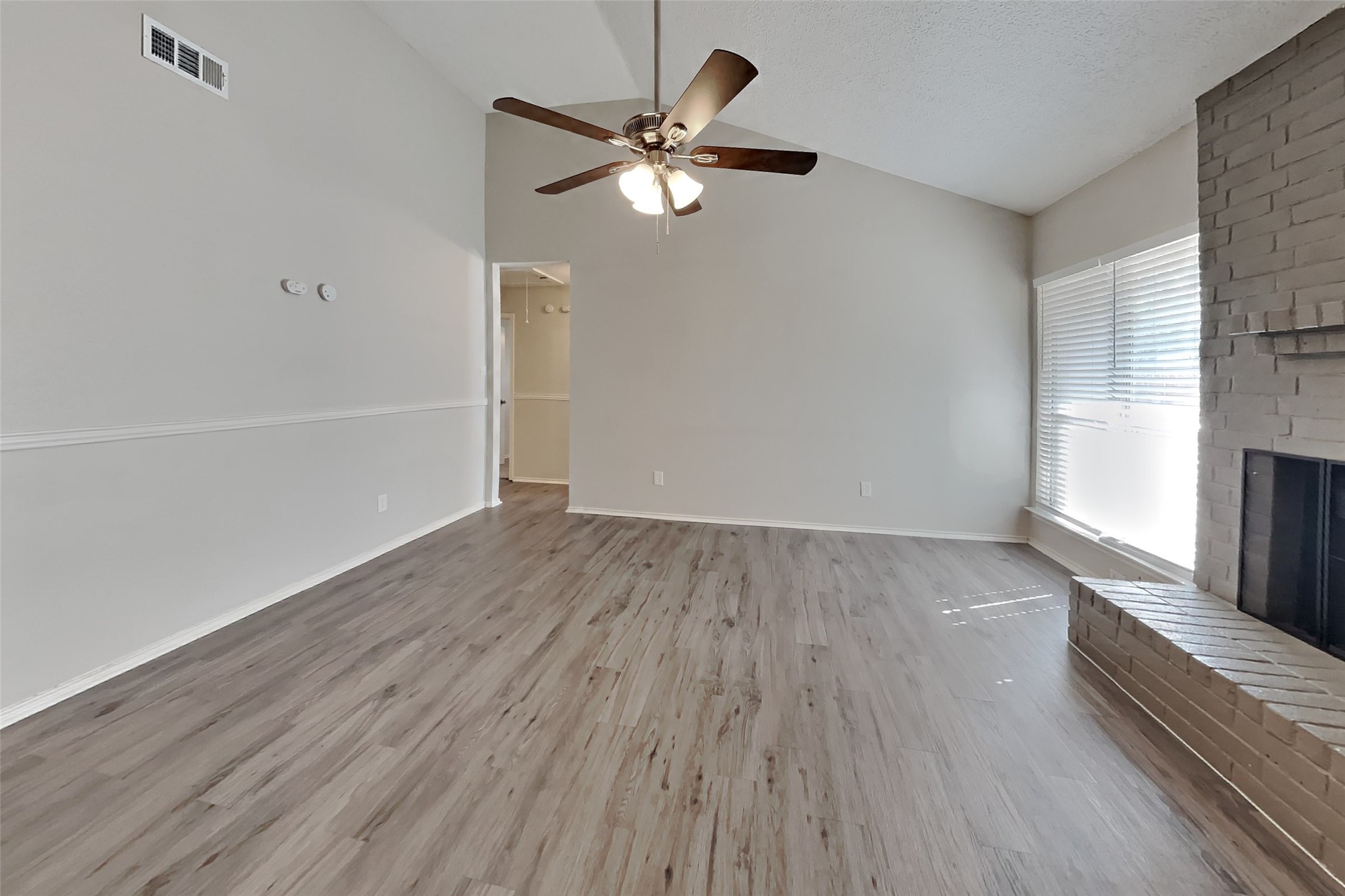 9606 Yearling Circle Property Photo 3