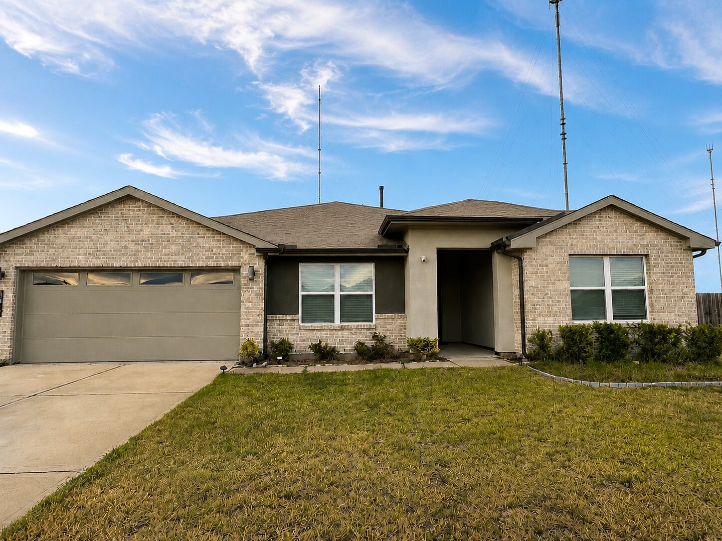 3319 Central Garden Lane Property Photo 1