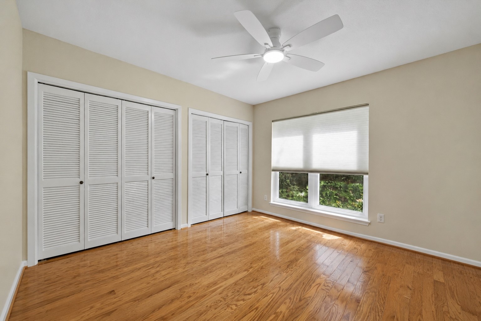 2238 S Piney Point Road 109 Property Photo 16