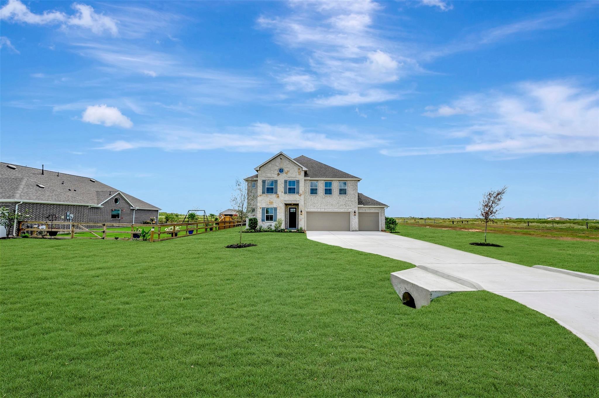514 Cane Crossing Lake Drive Property Photo 8