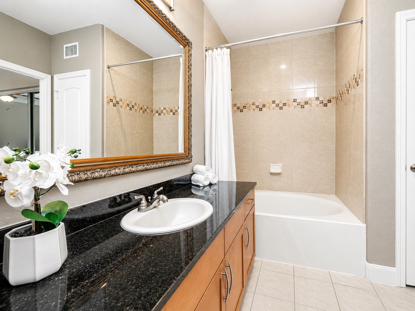 2299 Lone Star Drive 101 Property Photo 16