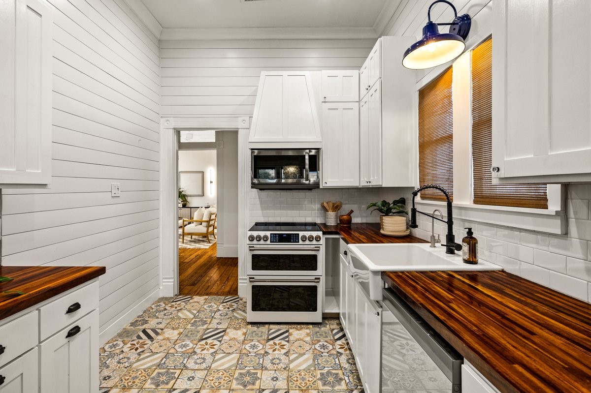 1322 24th Street Property Photo 8