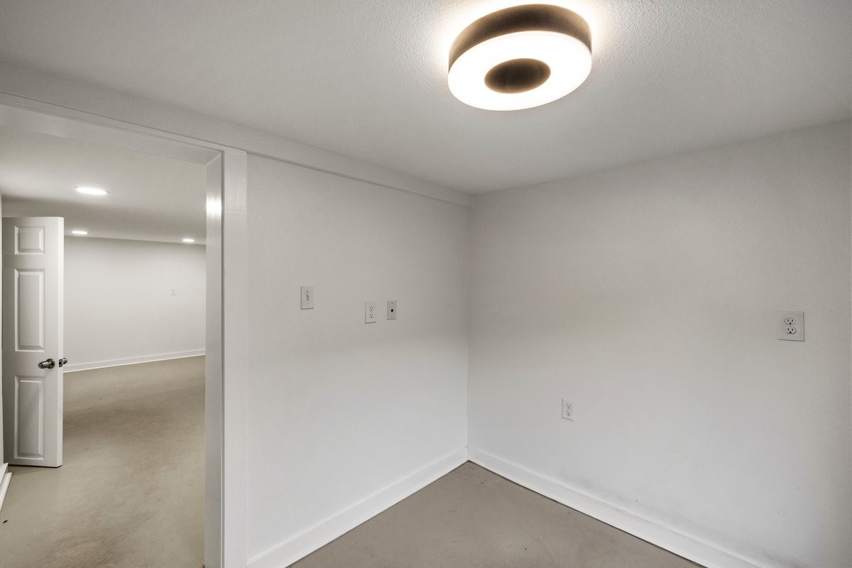 1322 24th Street Property Photo 32