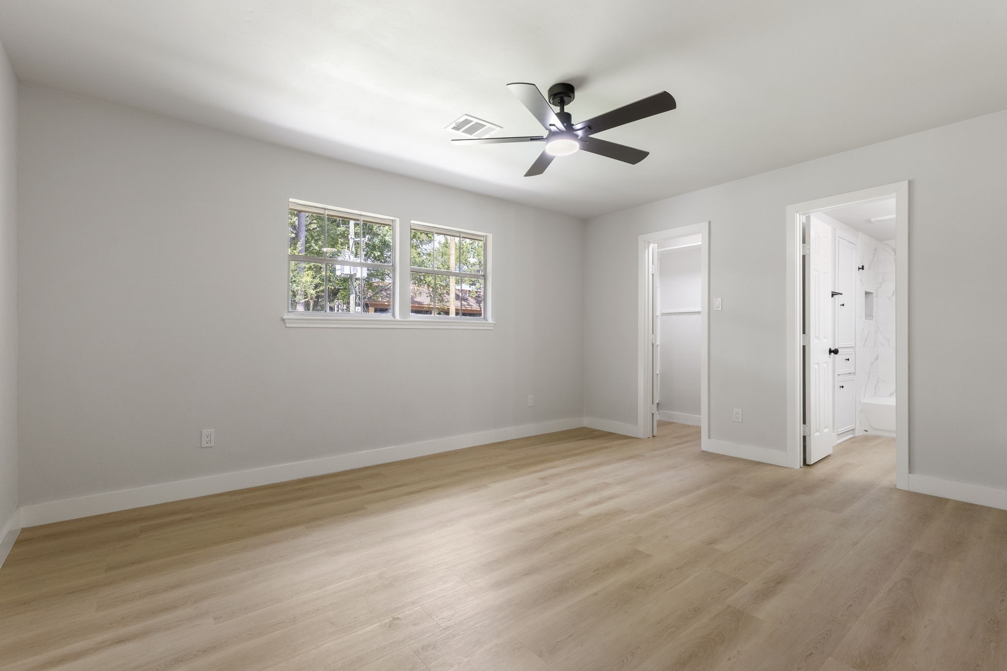 5614 Braxtonshire Court Property Photo 22