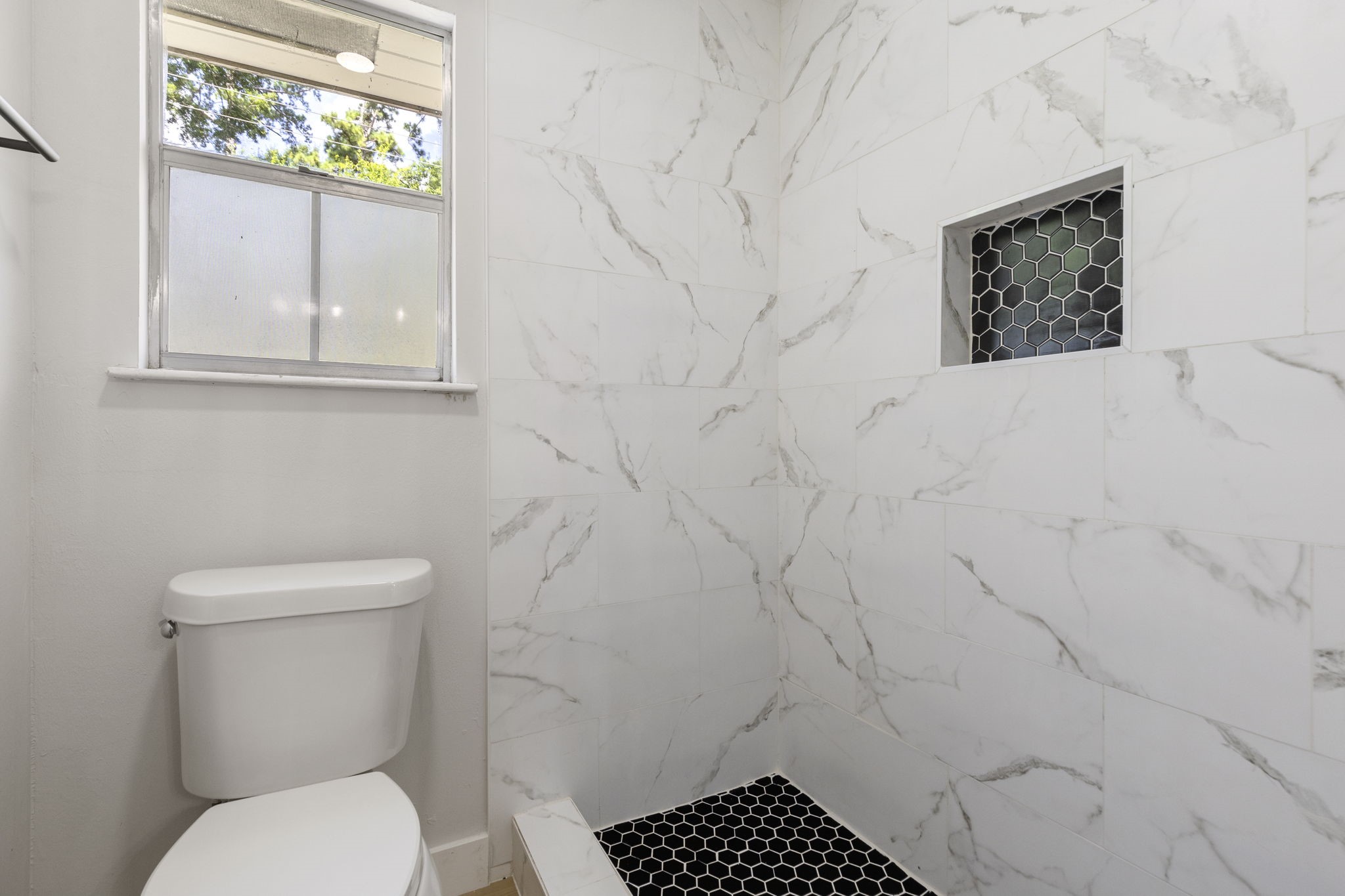 5614 Braxtonshire Court Property Photo 32