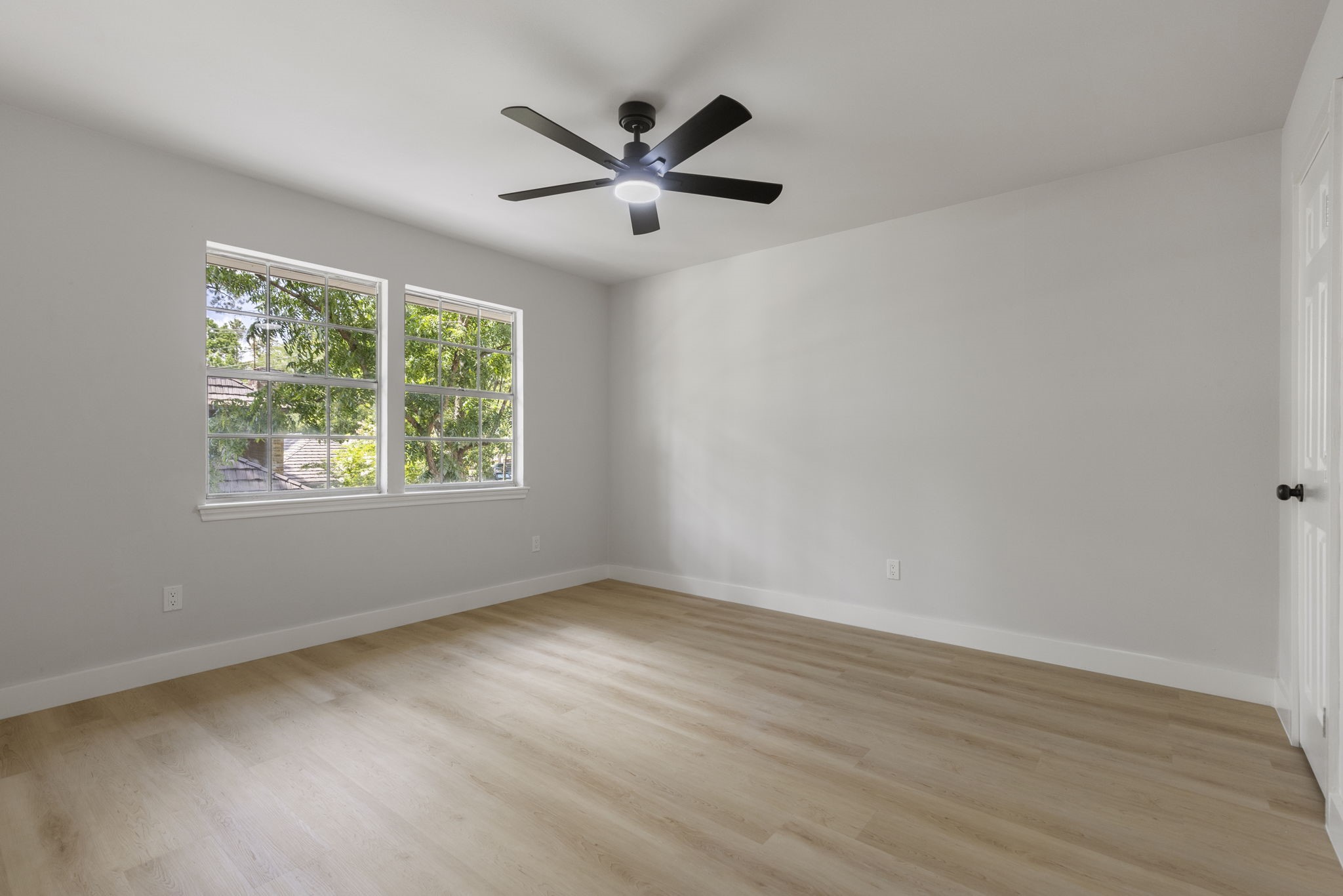 5614 Braxtonshire Court Property Photo 33