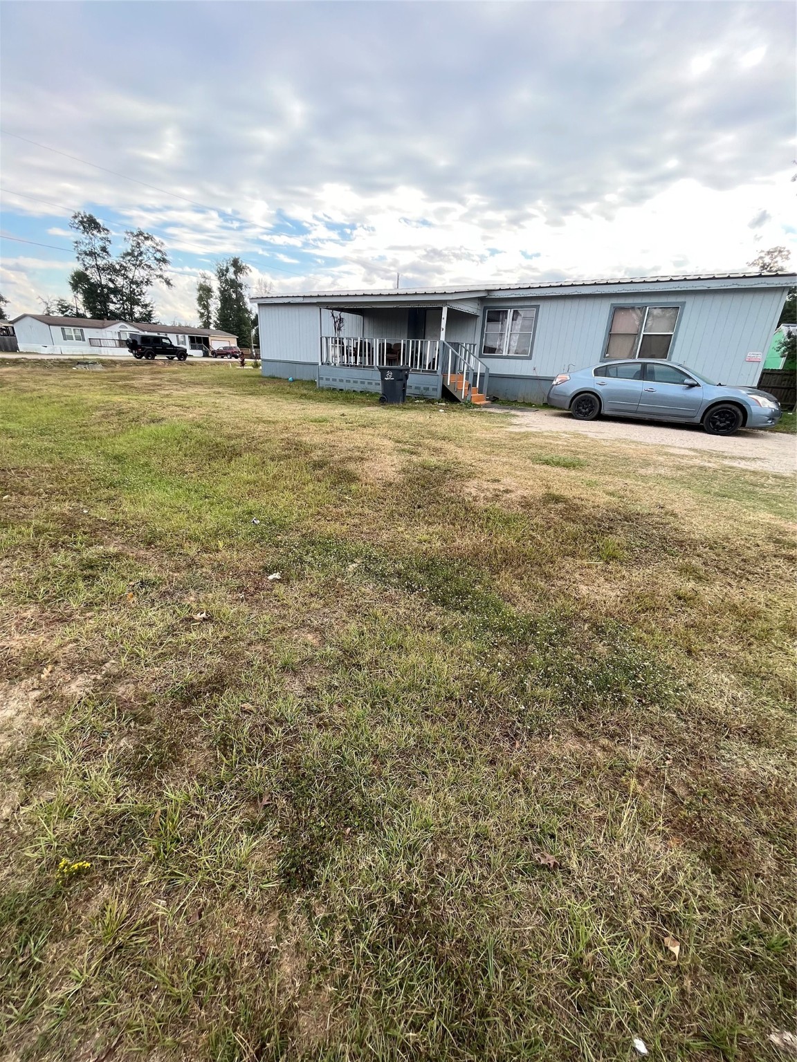 8009 Forest Trace Boulevard Property Photo 6
