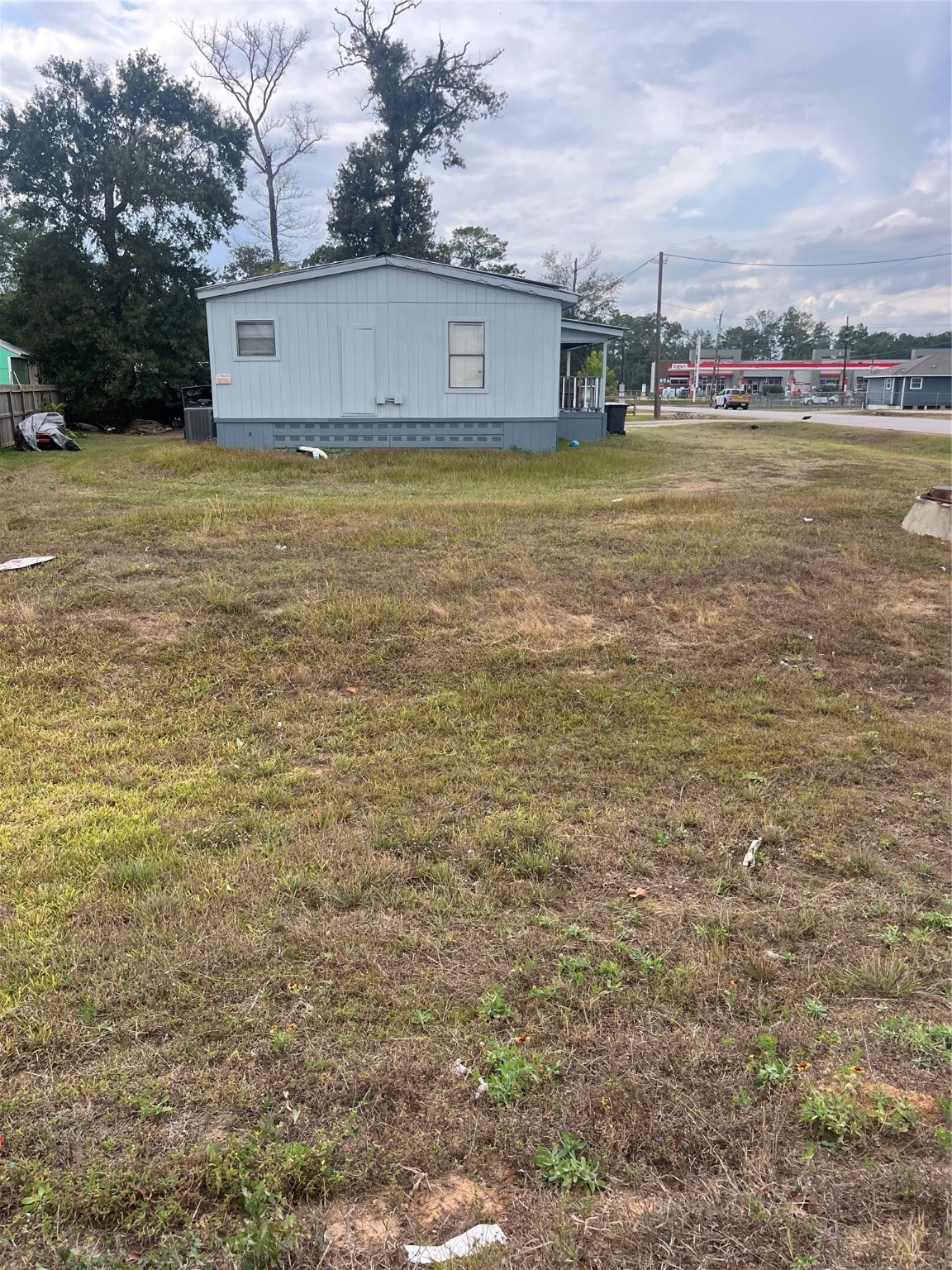 8009 Forest Trace Boulevard Property Photo 14