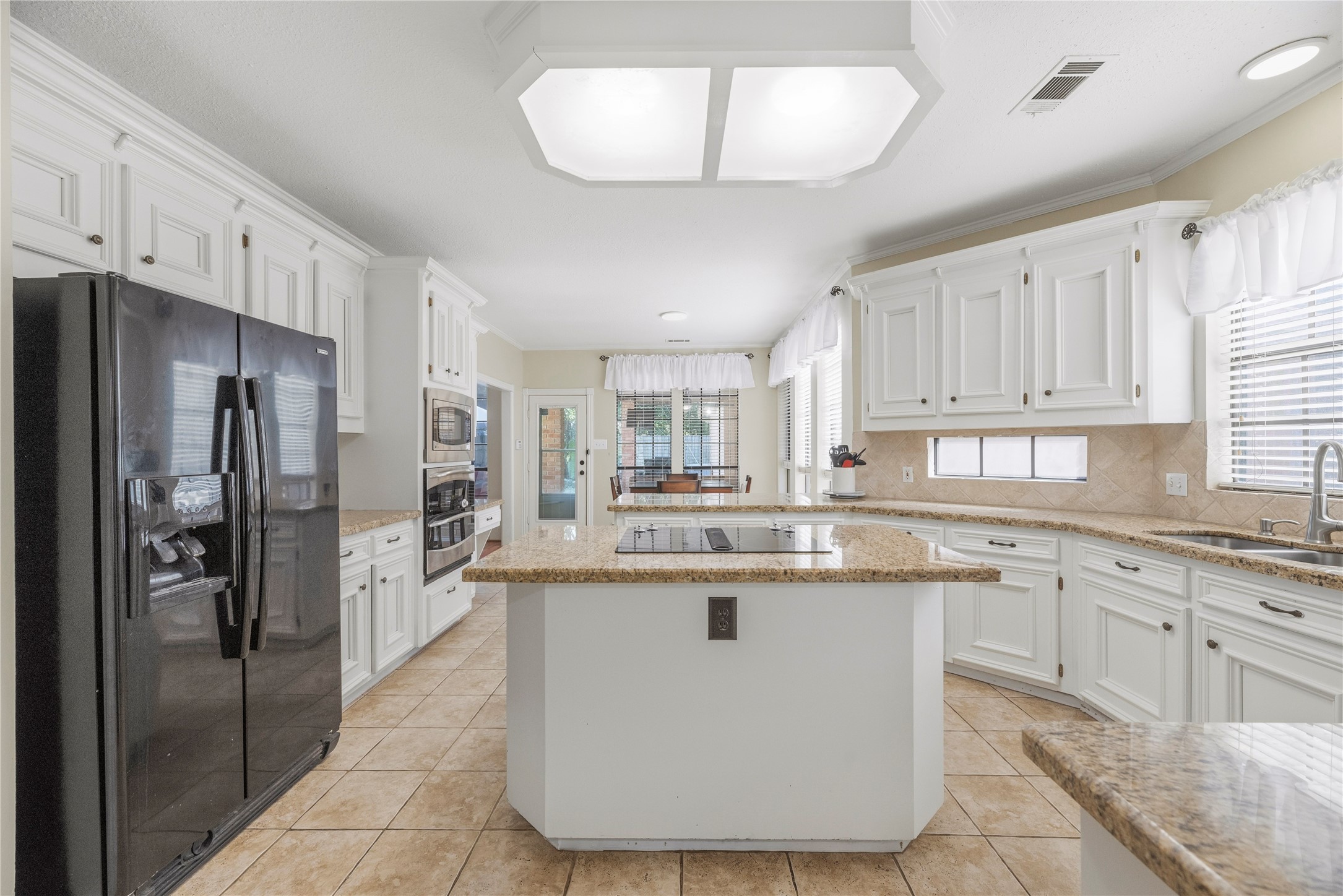 5823 Ashmere Lane Property Photo 15