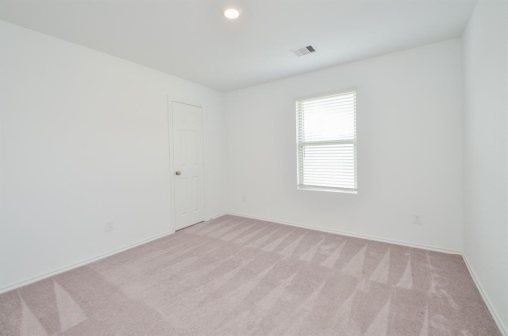 5434 Logan Dale Drive Property Photo 15