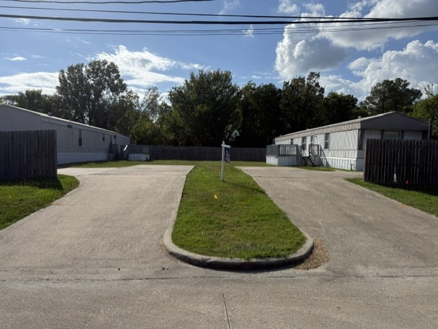 3809,3811 Raccoon Drive Property Photo 1