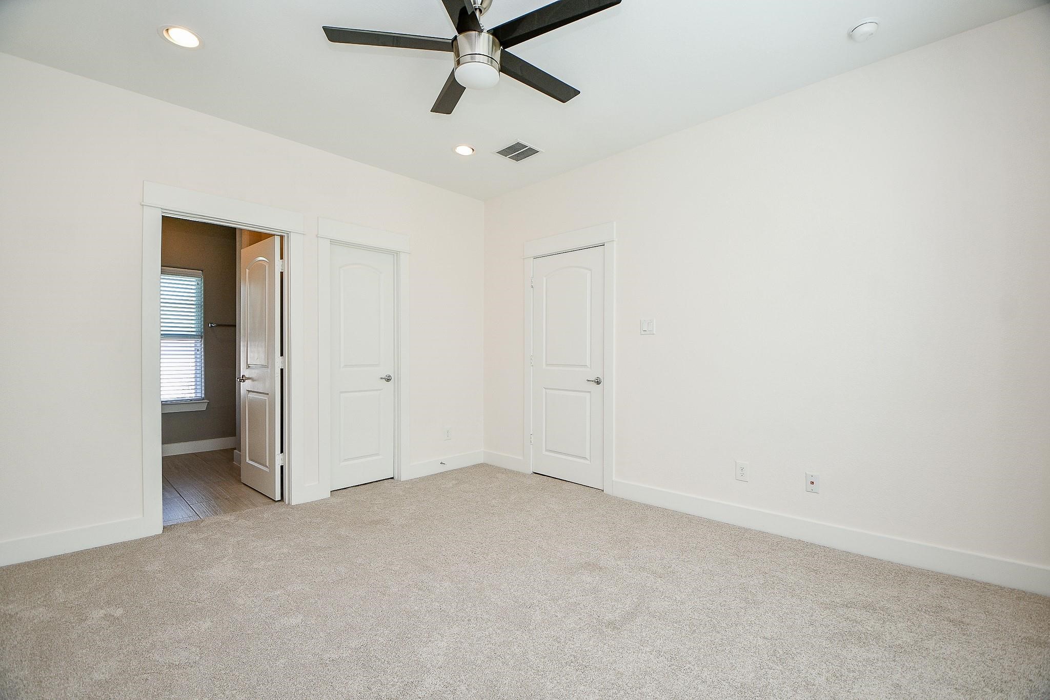 955 W 24th Street D Property Photo 30