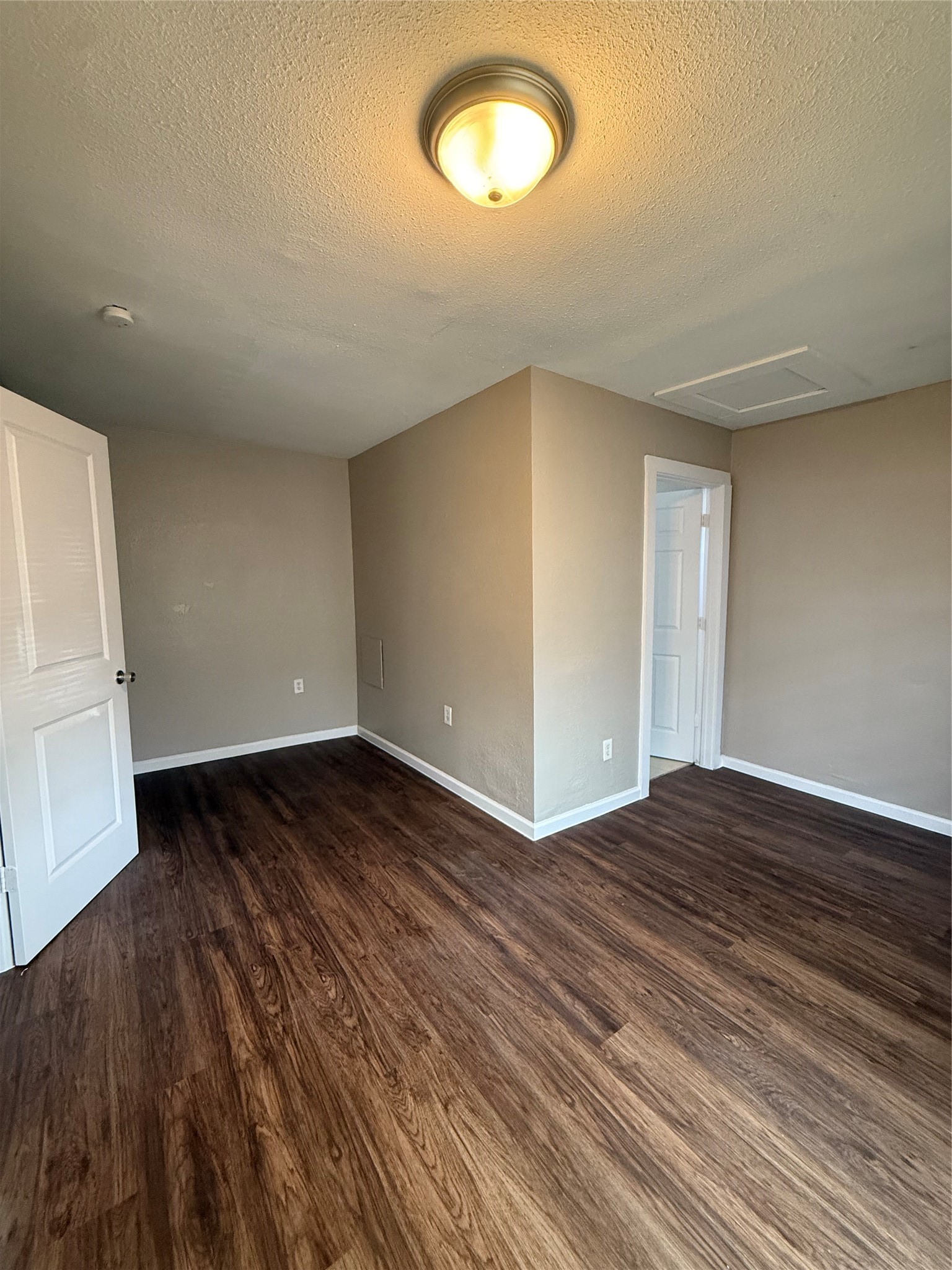 7312 Navigation Boulevard B Property Photo 3