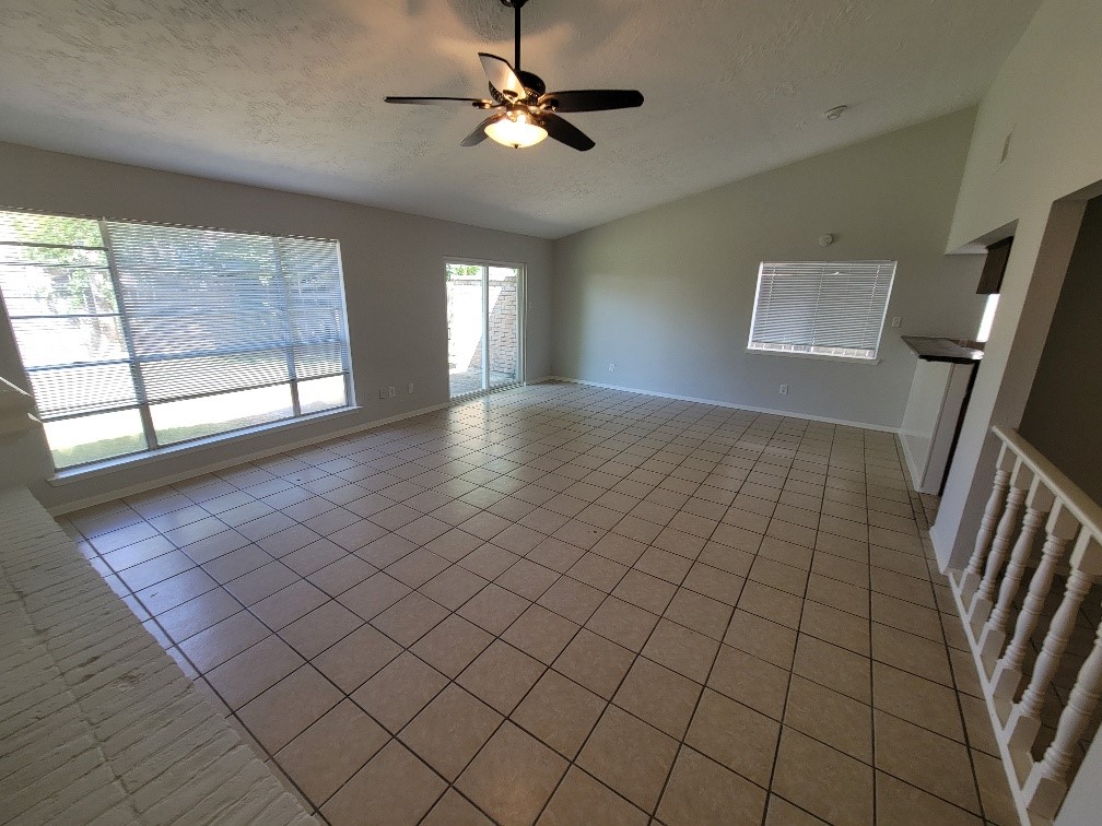 9914 Towne Brook Lane Property Photo 5