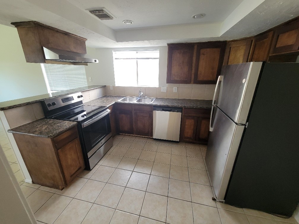 9914 Towne Brook Lane Property Photo 8