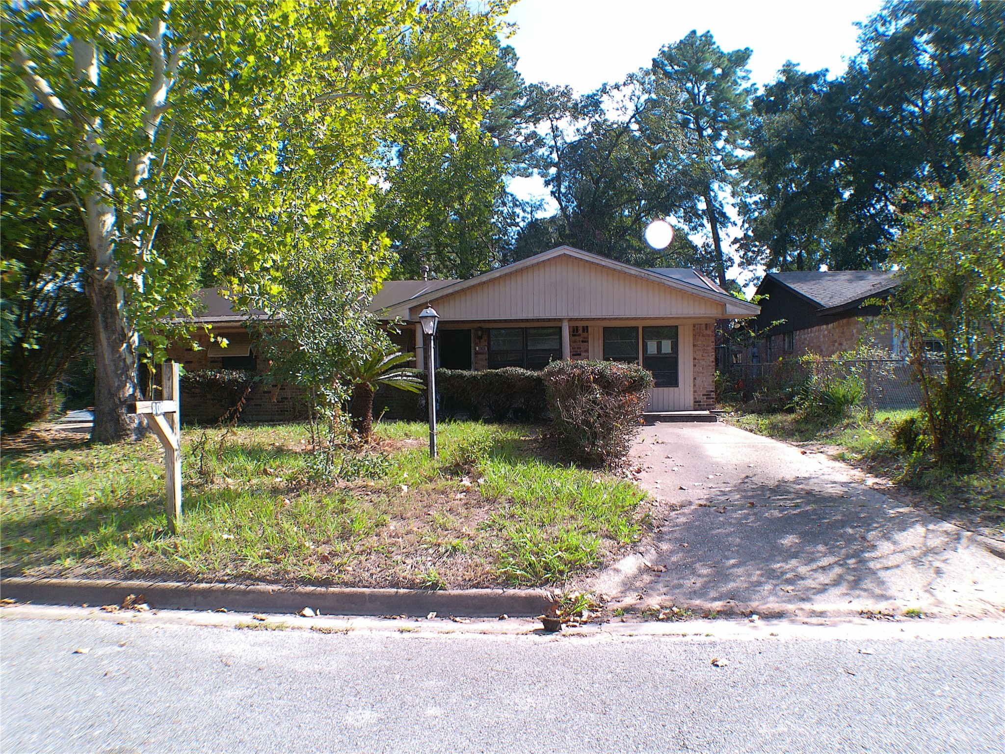 808 Dr Martin Luther King Jr Place N Property Photo 1