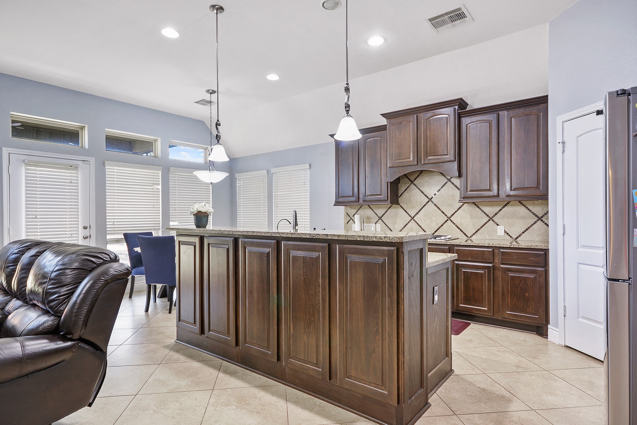 27815 Colonial Point Drive Property Photo 11
