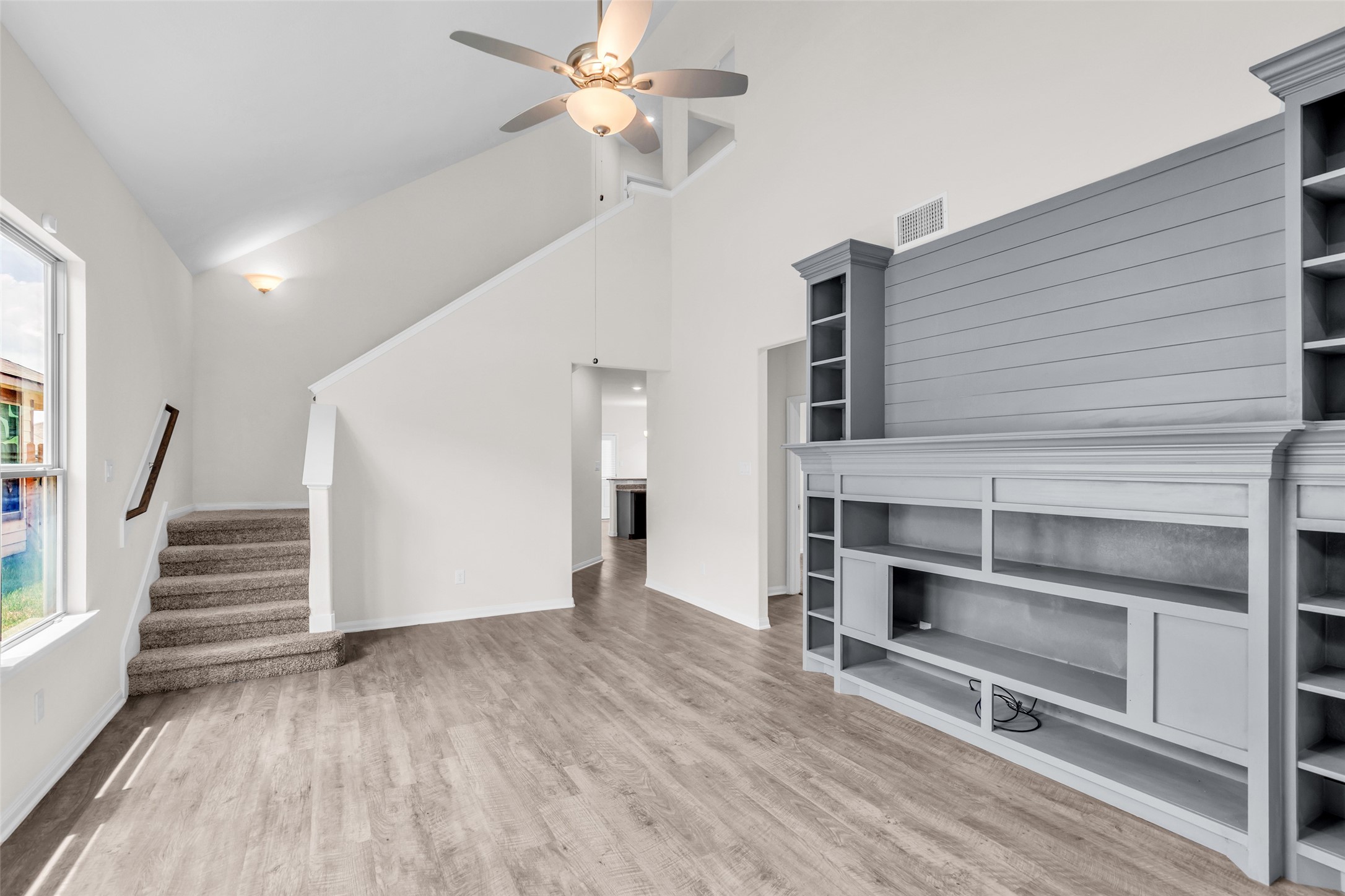 14211 Grand Hills Drive Property Photo 4