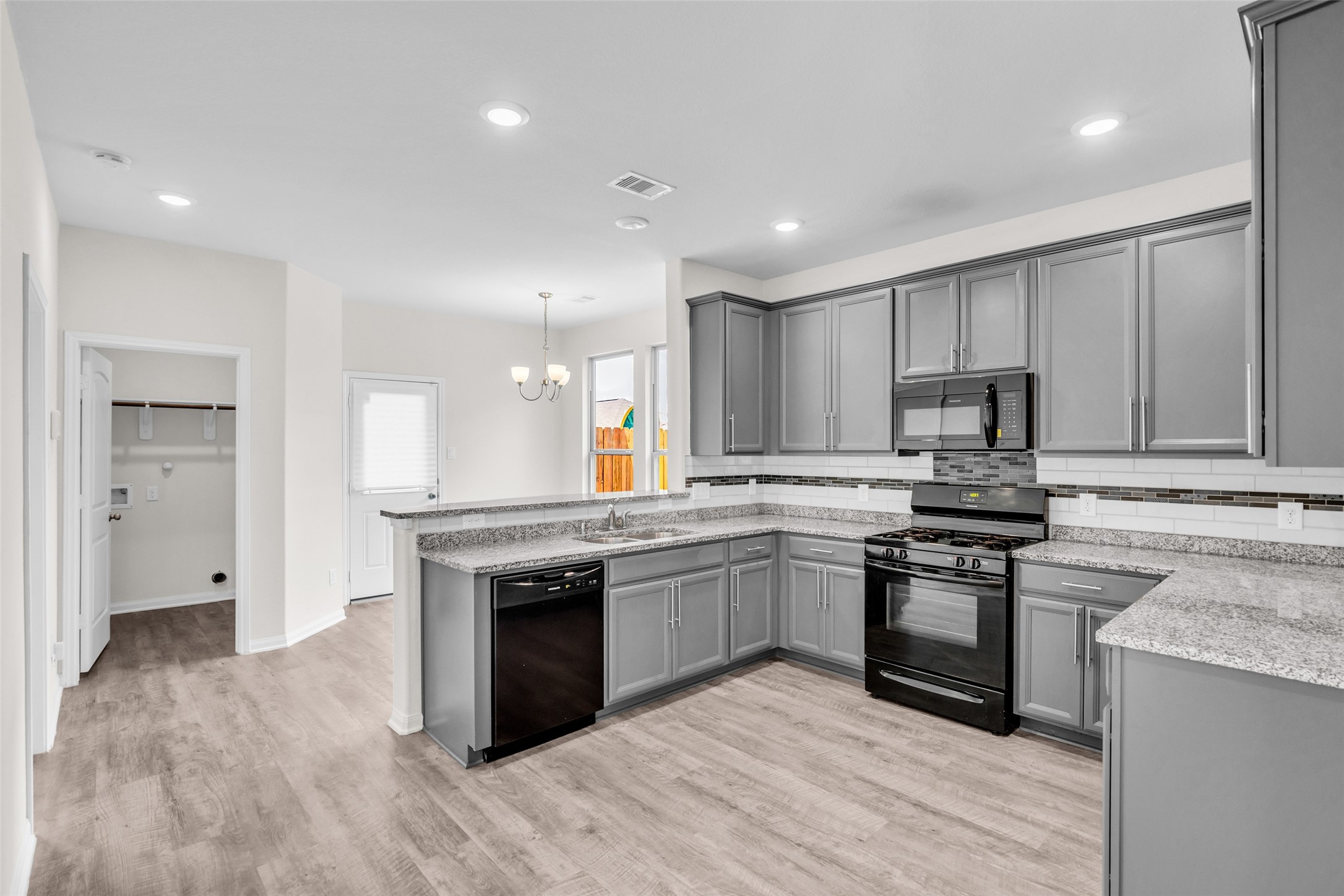 14211 Grand Hills Drive Property Photo 11