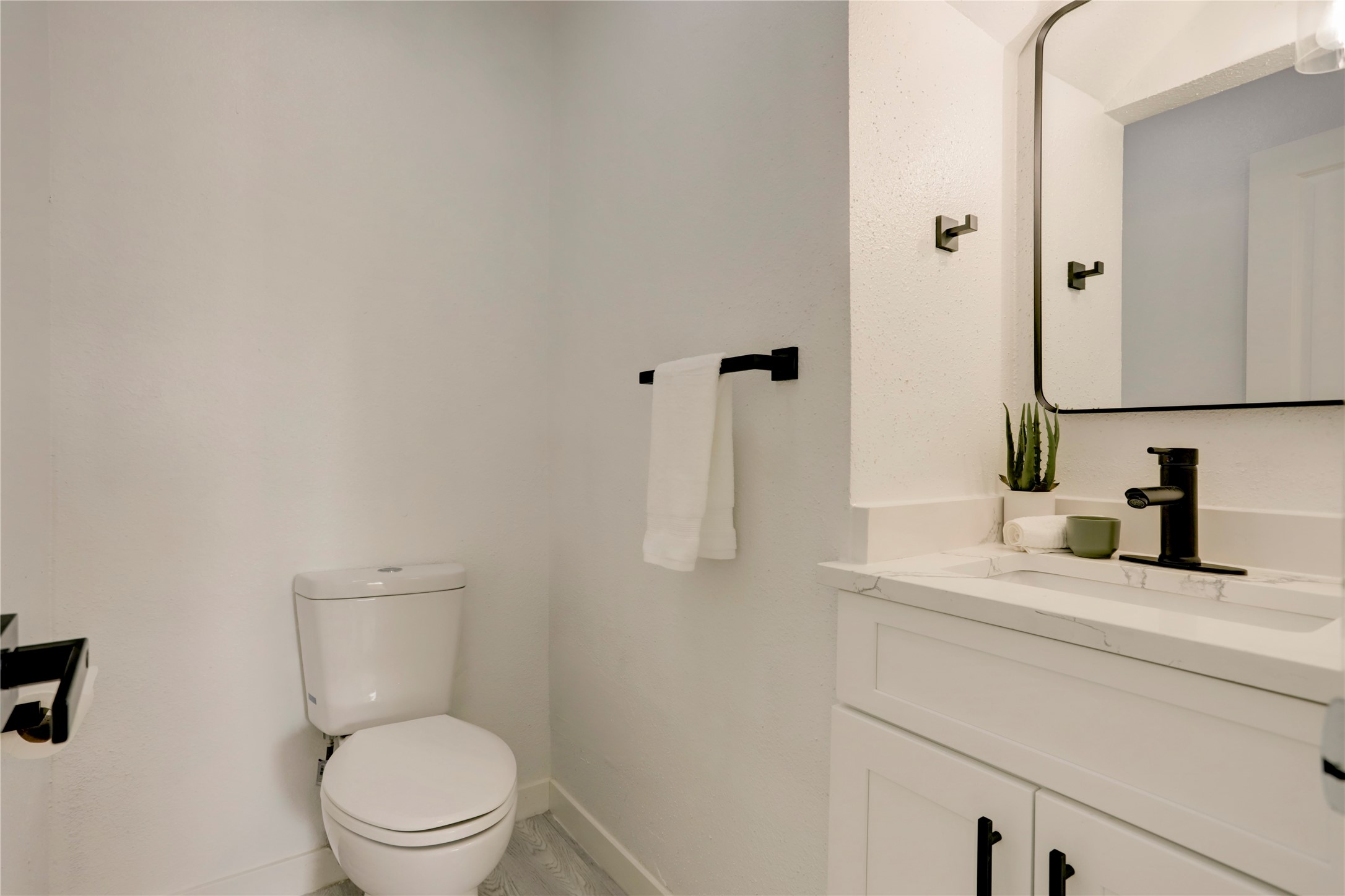 7926 Windy Creek Drive Property Photo 26