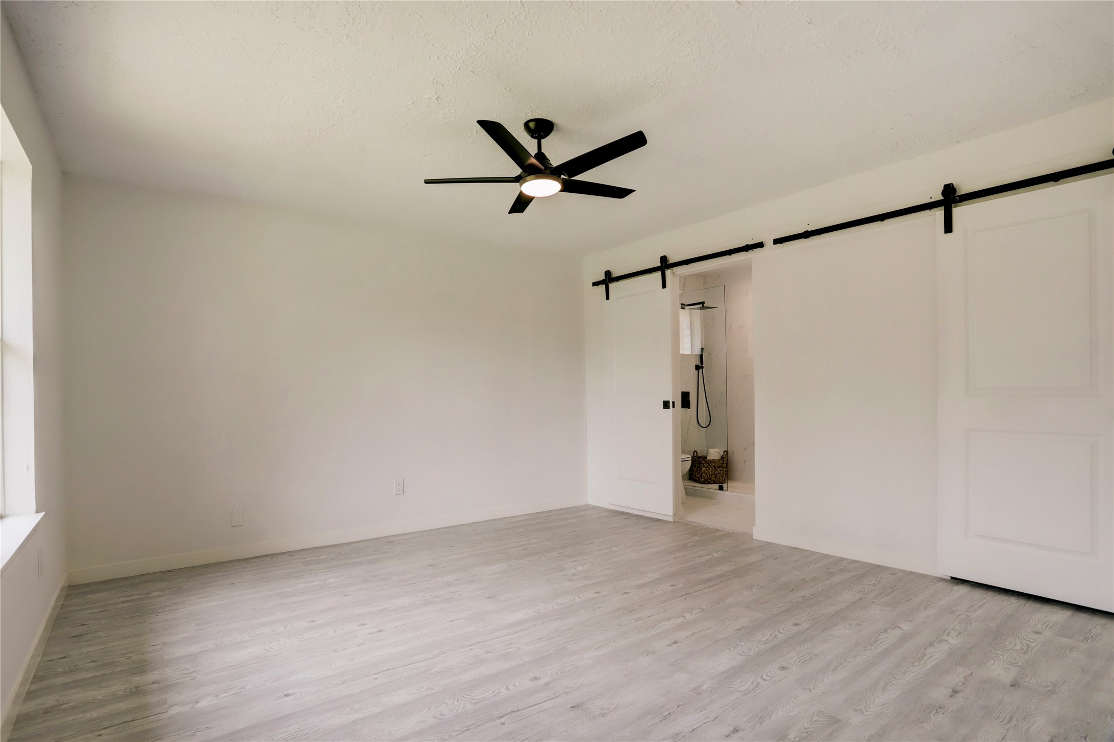 7926 Windy Creek Drive Property Photo 29