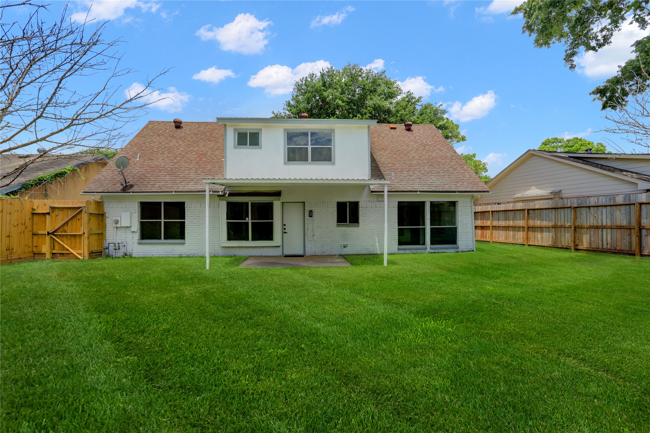 7926 Windy Creek Drive Property Photo 45