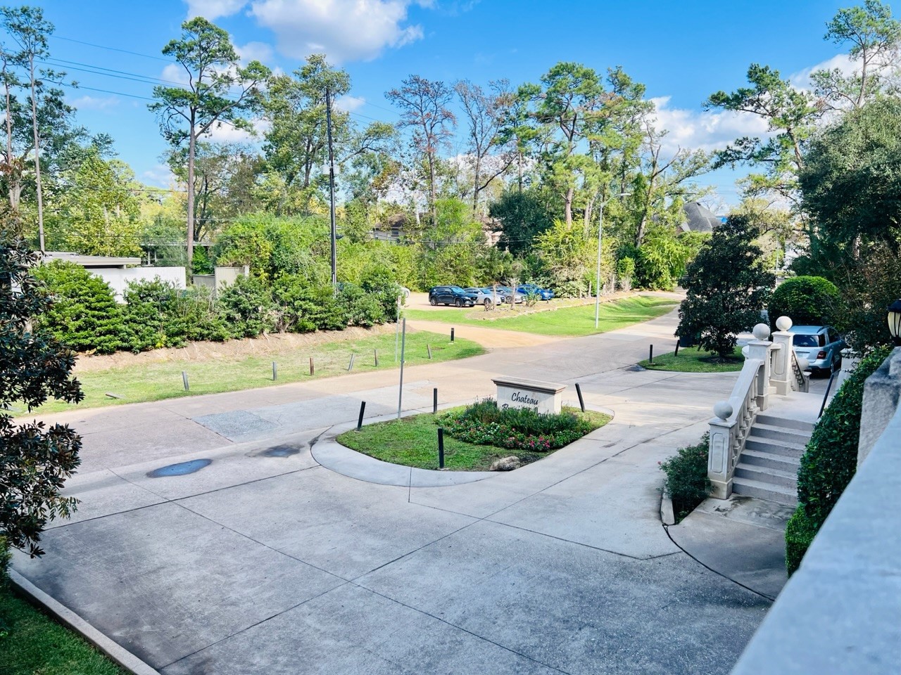 58 Briar Hollow Lane 204 Property Photo 22