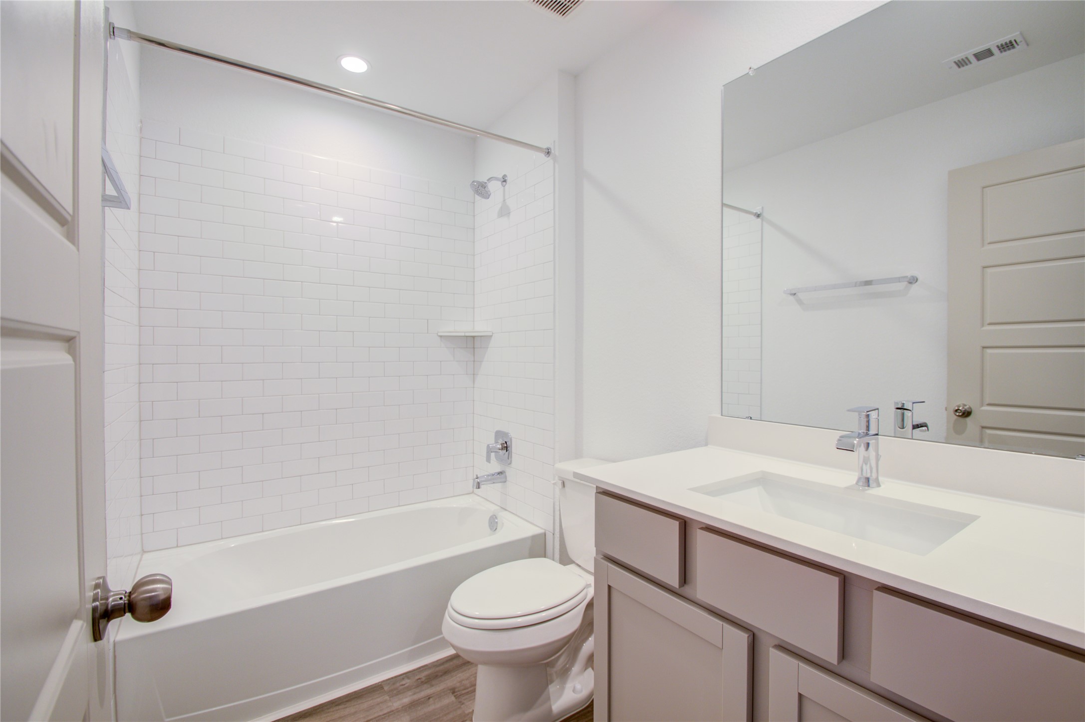 7911 Murciana Drive Property Photo 9
