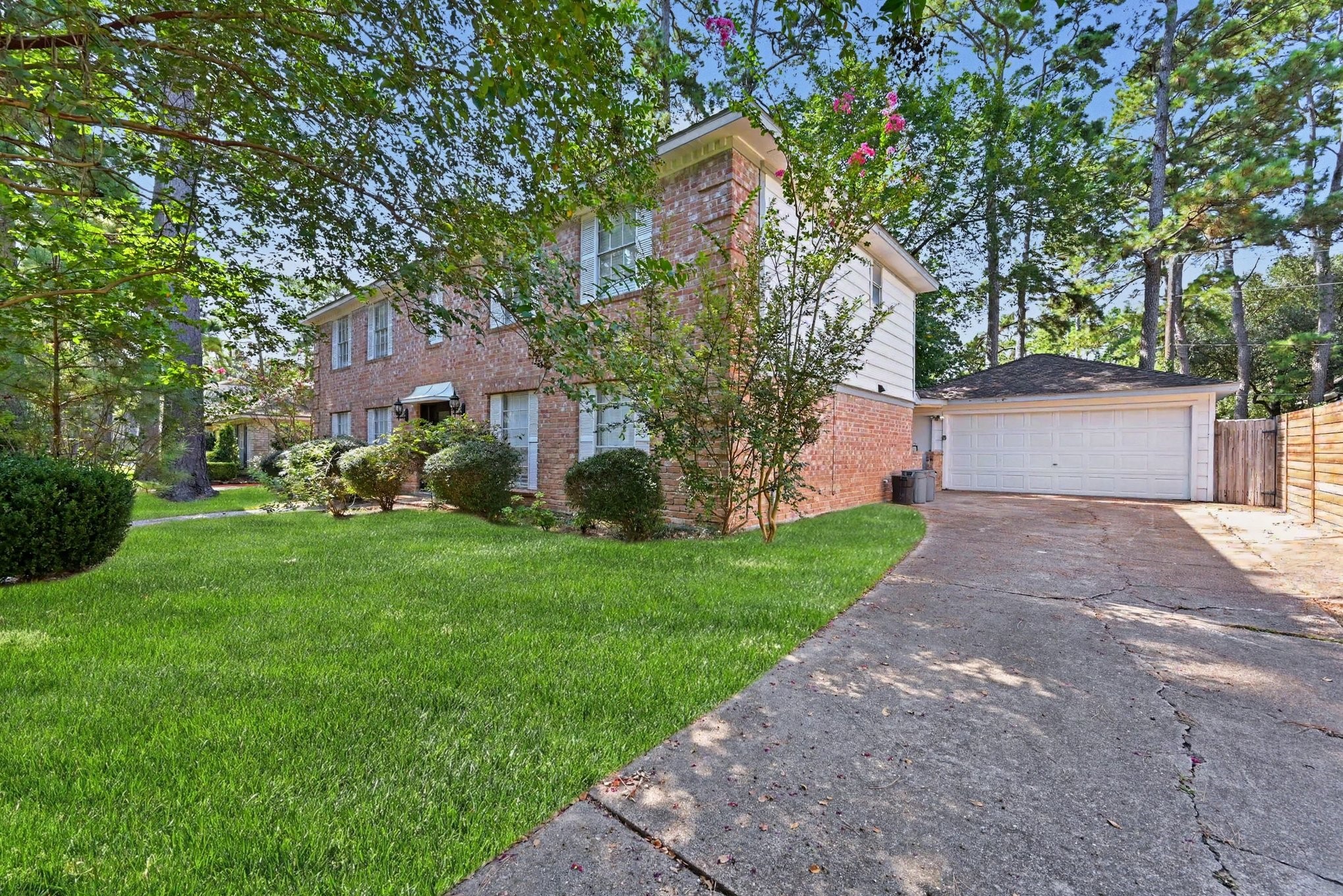 11719 Moorcreek Drive Property Photo 6