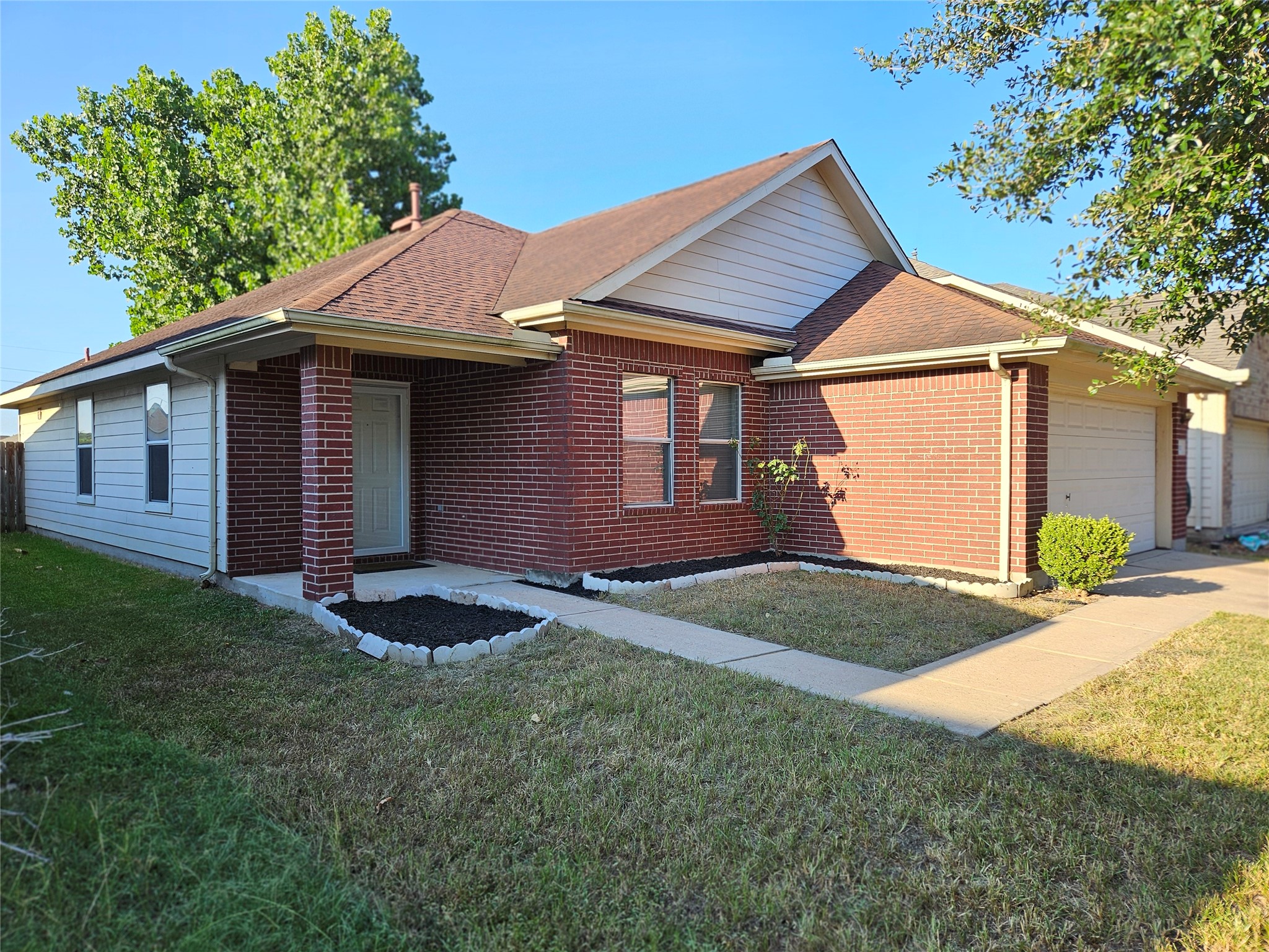 13111 Cherryglade Court Property Photo 3