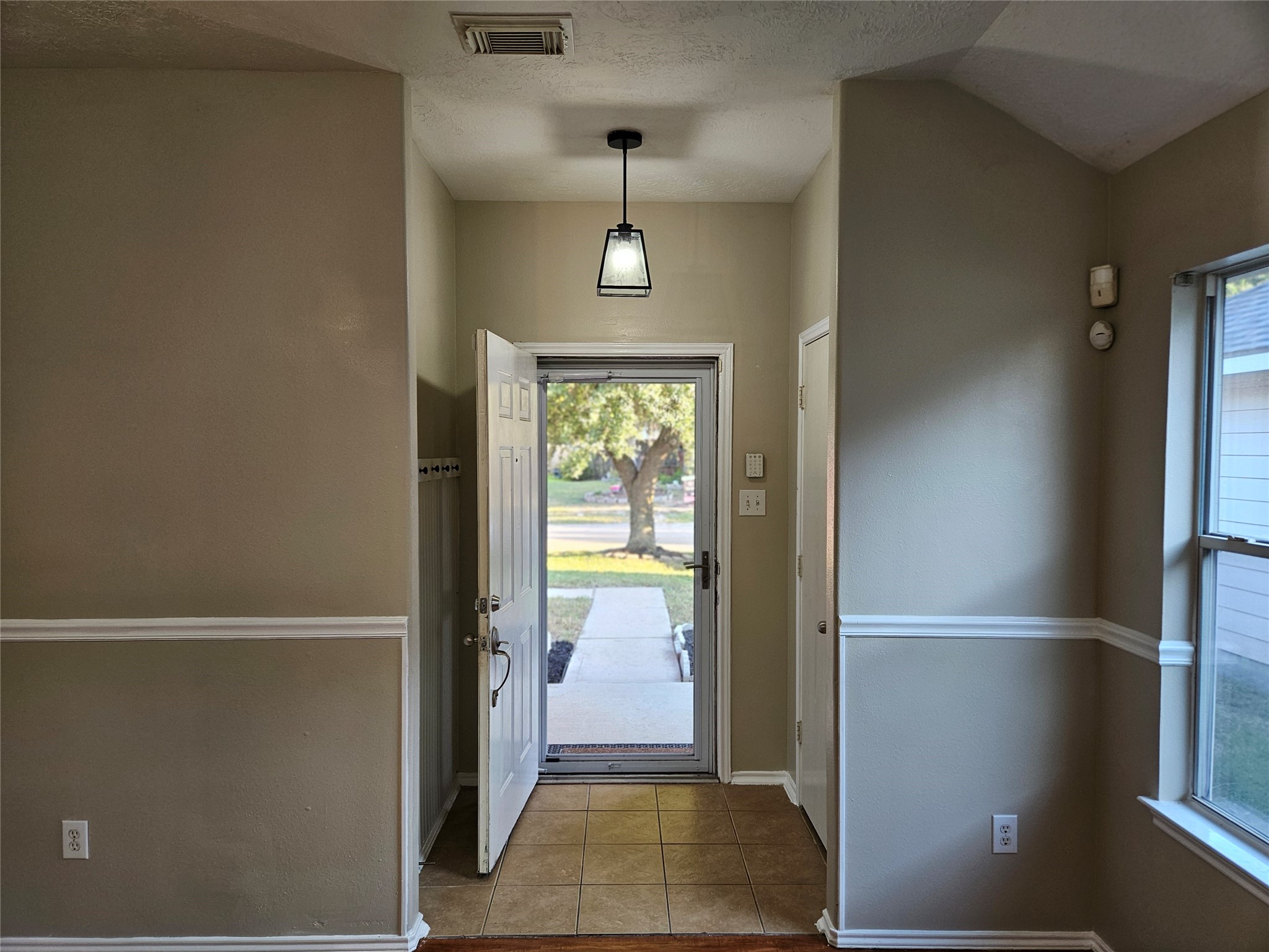 13111 Cherryglade Court Property Photo 7