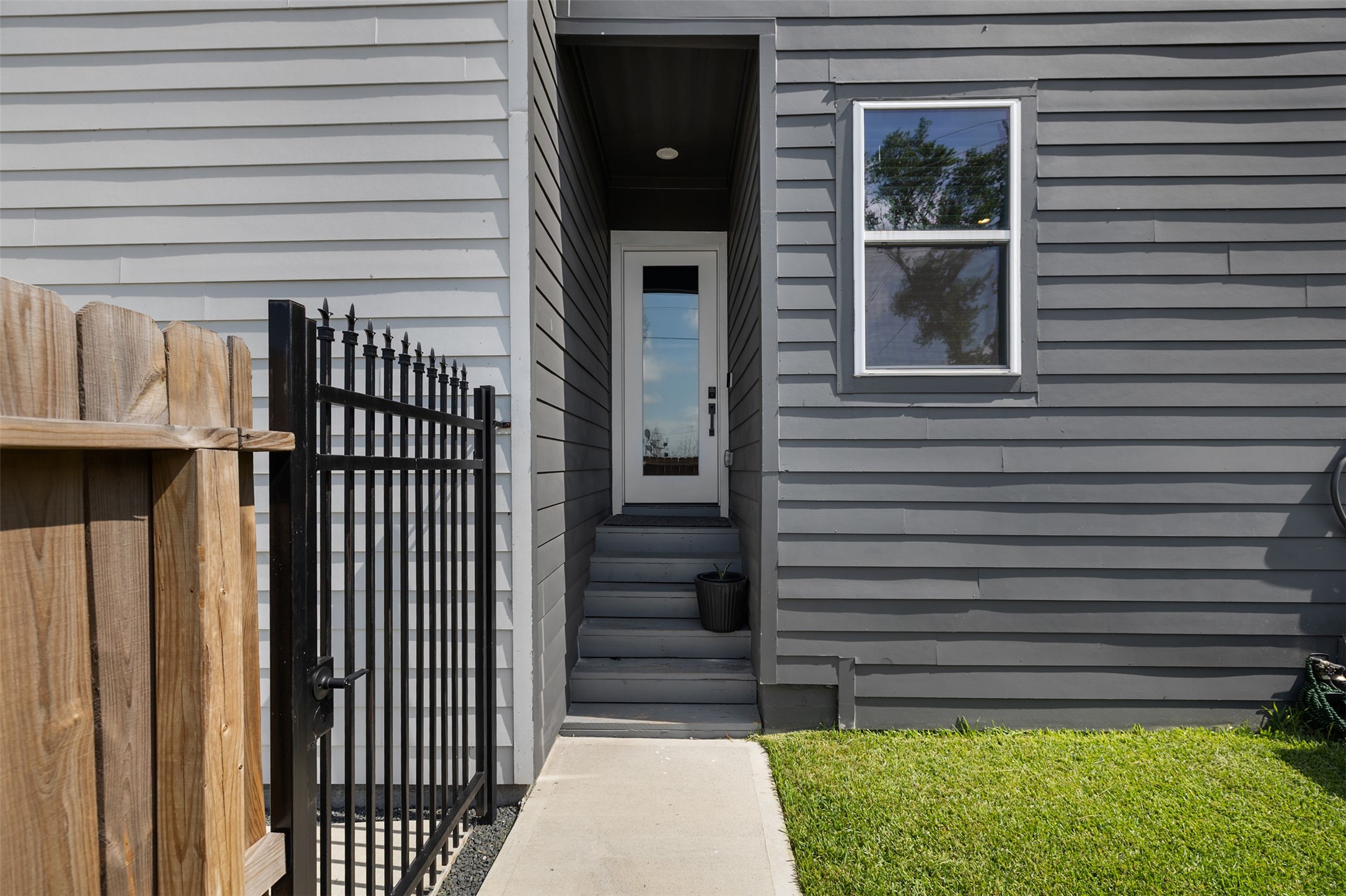 1602 Mary Street Property Photo 33