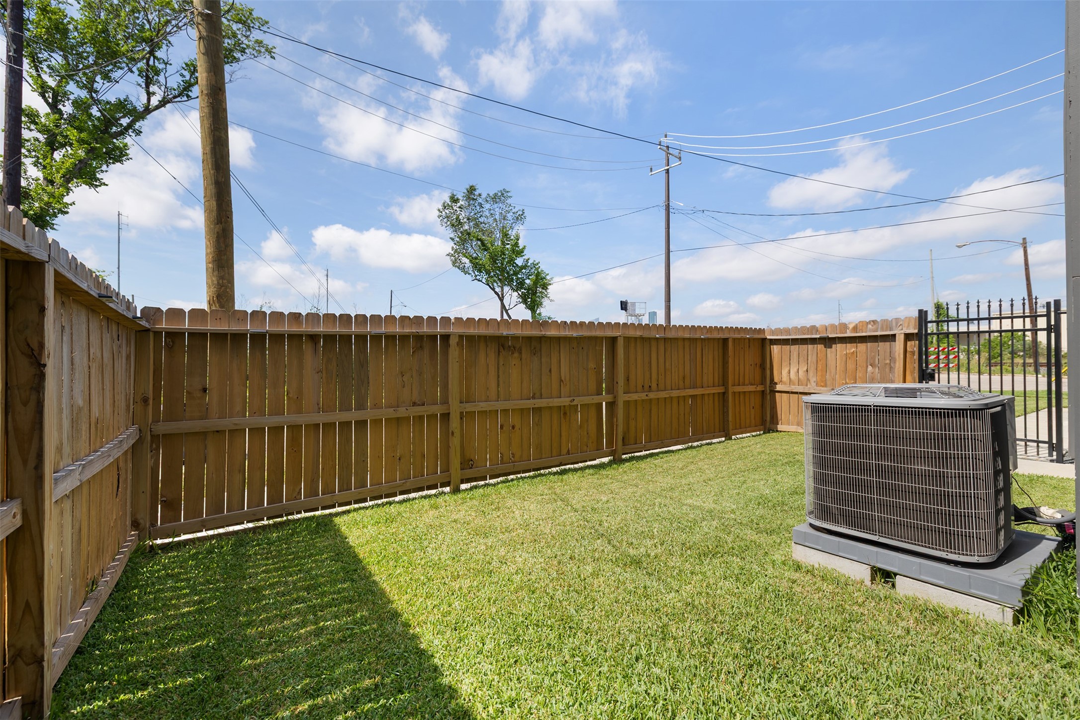 1602 Mary Street Property Photo 35
