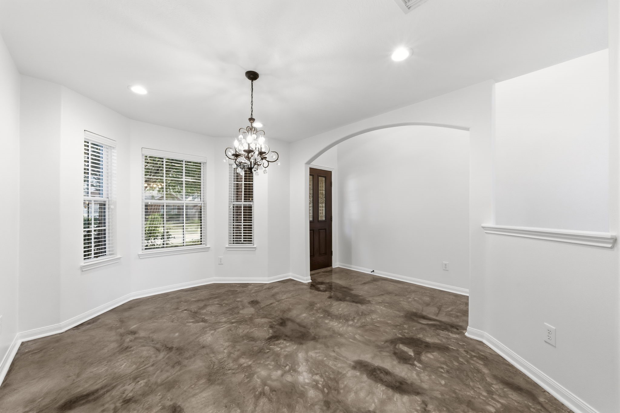 2609 Los Alamos Circle Property Photo 6