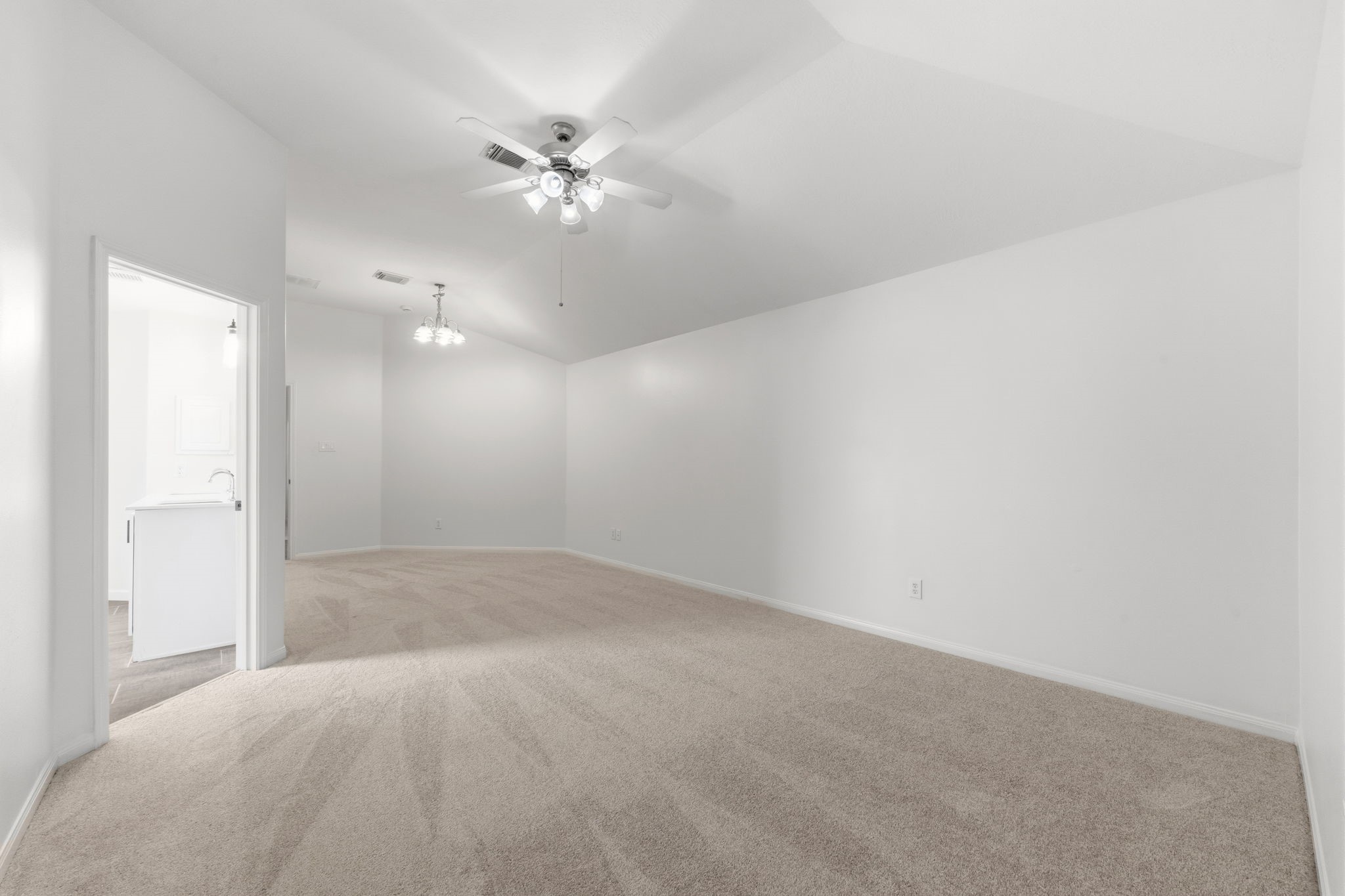 2609 Los Alamos Circle Property Photo 13