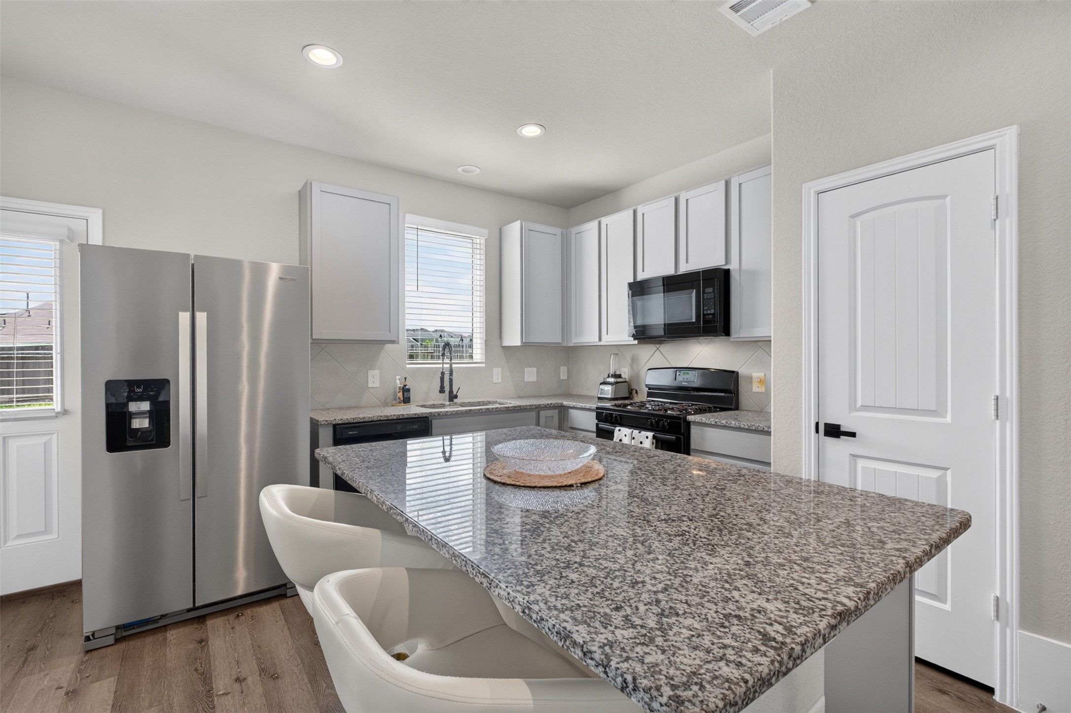 14040 Lamprey Drive Property Photo 10