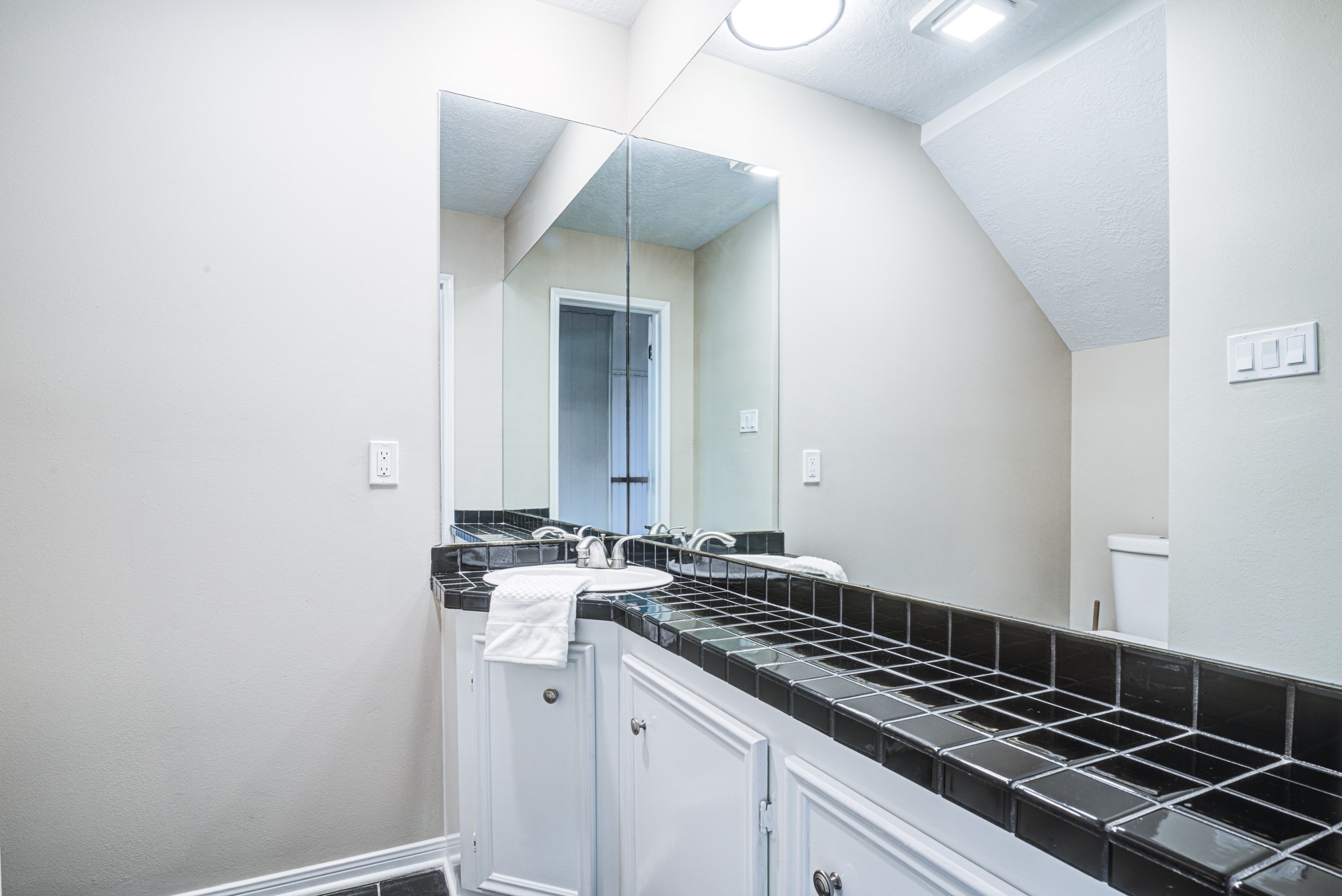 1313 Mcdonald Street Property Photo 10