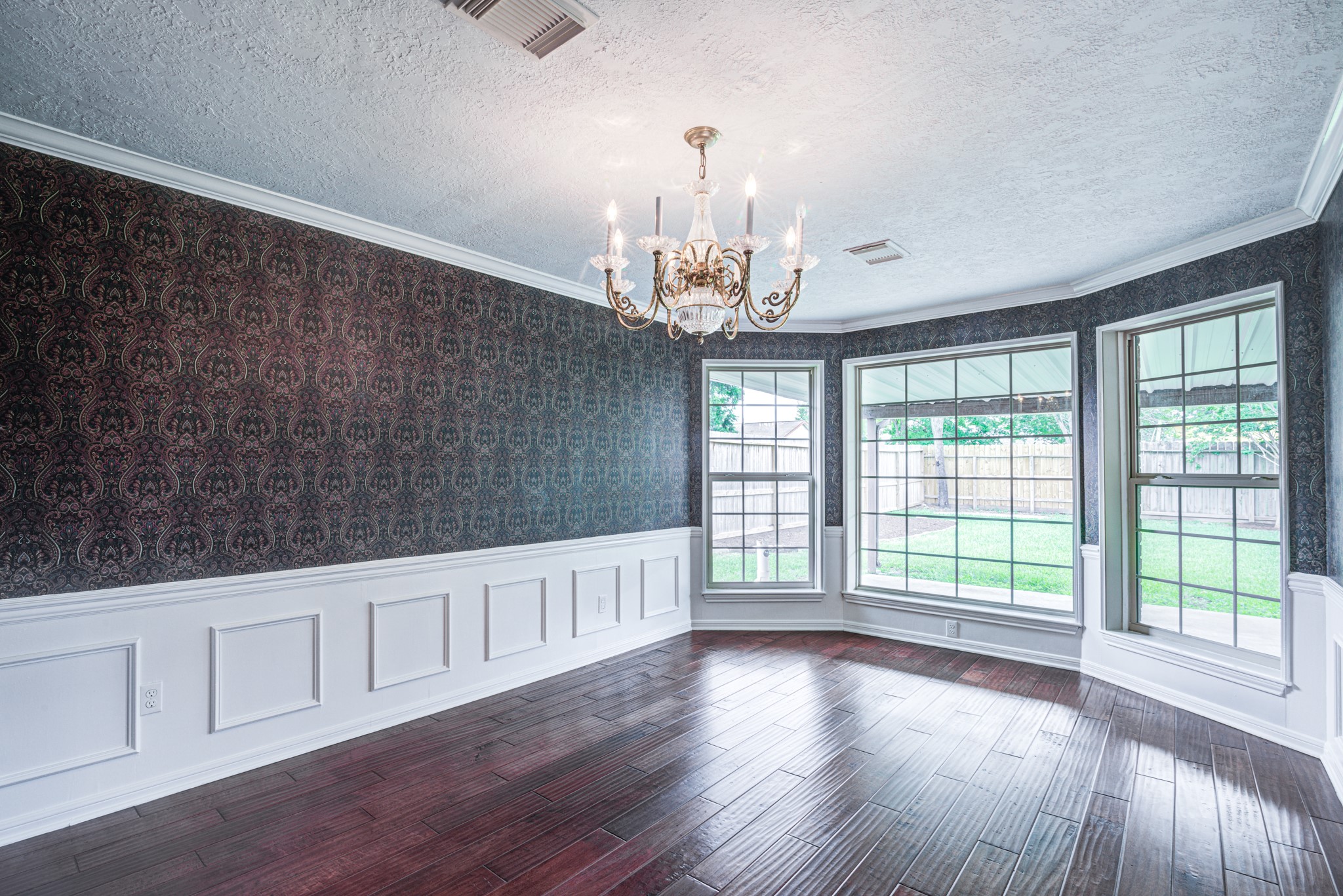 1313 Mcdonald Street Property Photo 11