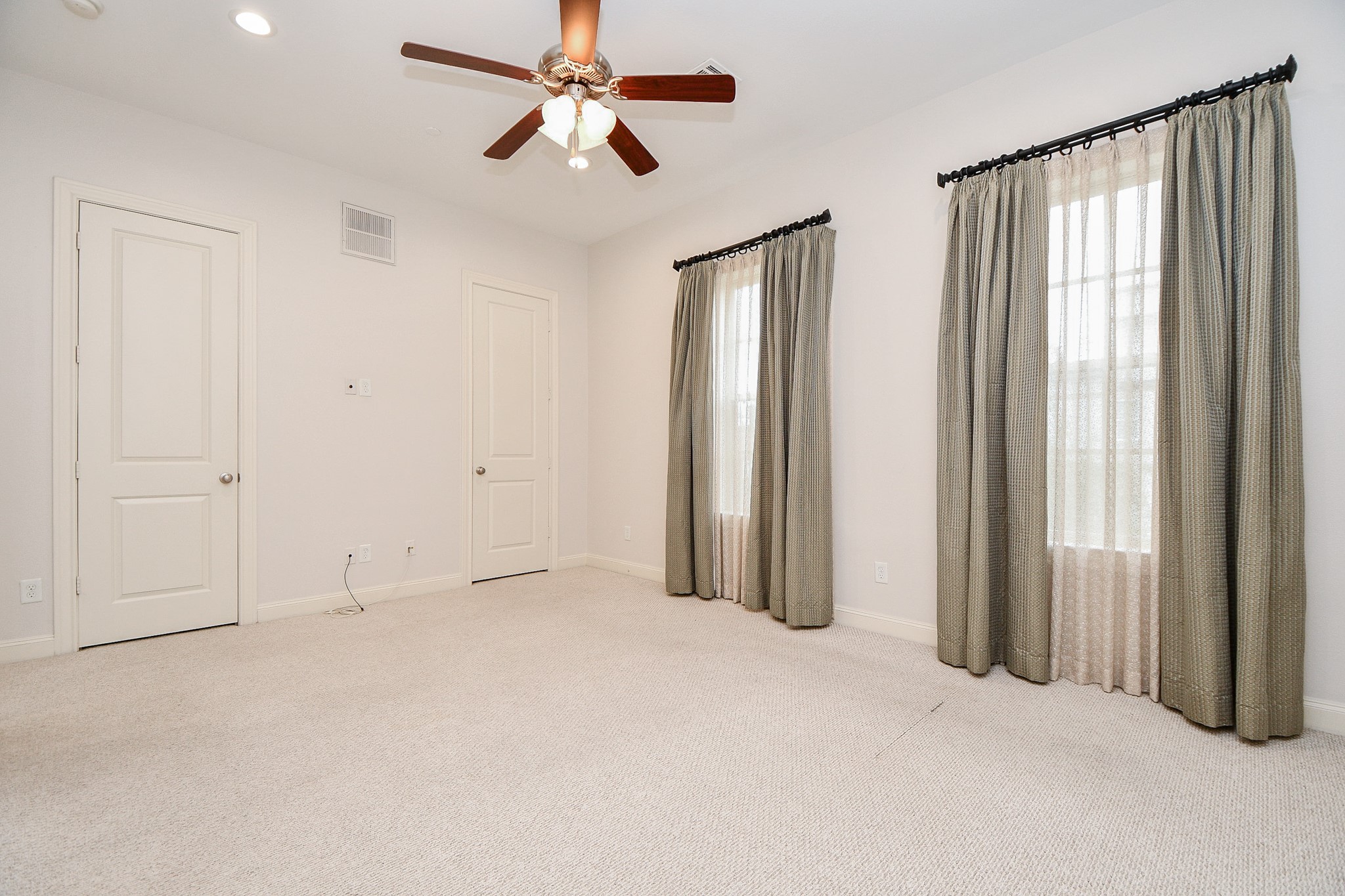 709 Delano Street Property Photo 24