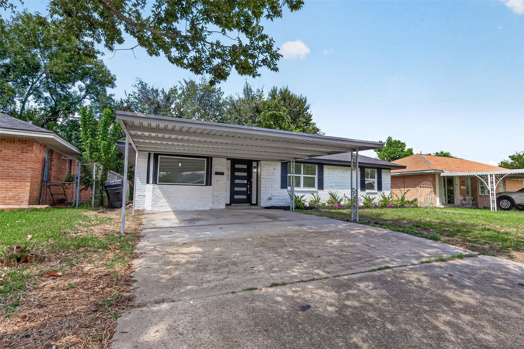 3107 Sunnydale Drive Property Photo 8
