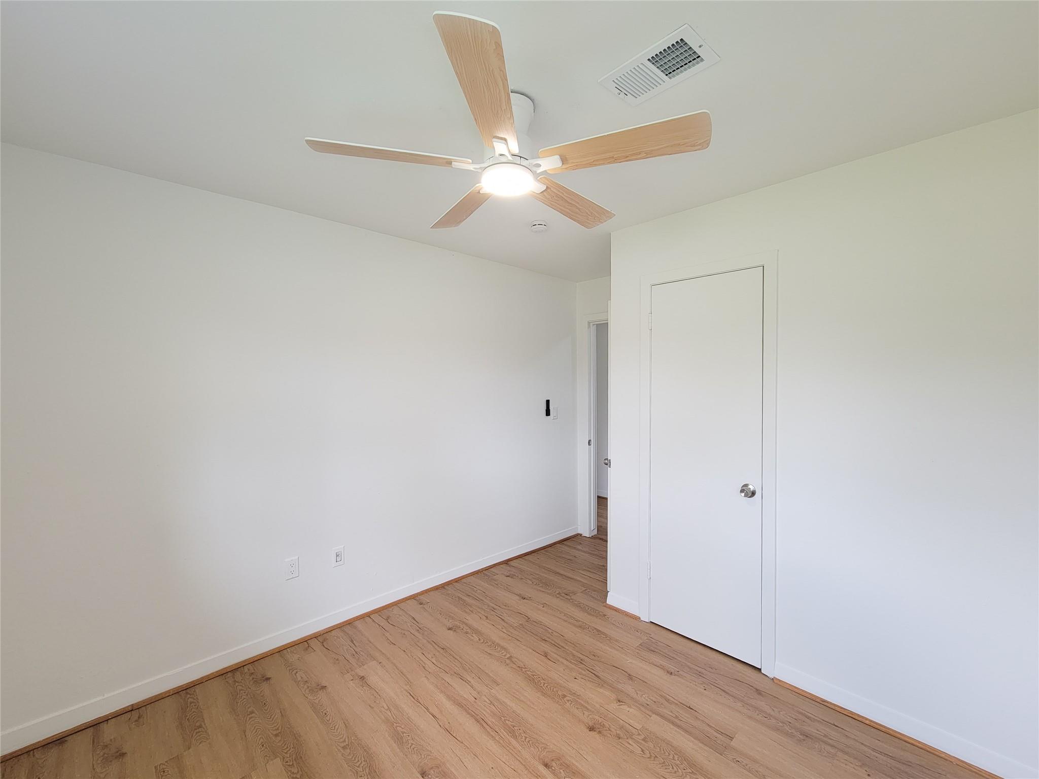 2605 W Dumble Street, Alvin Tx 77511 Property Photo 22