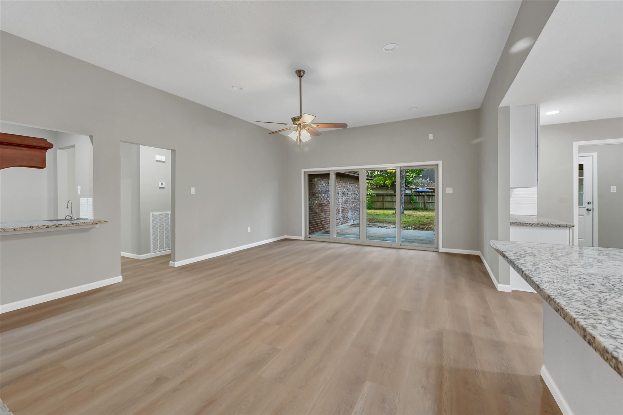 6415 Moccasin Bend Drive Property Photo 7