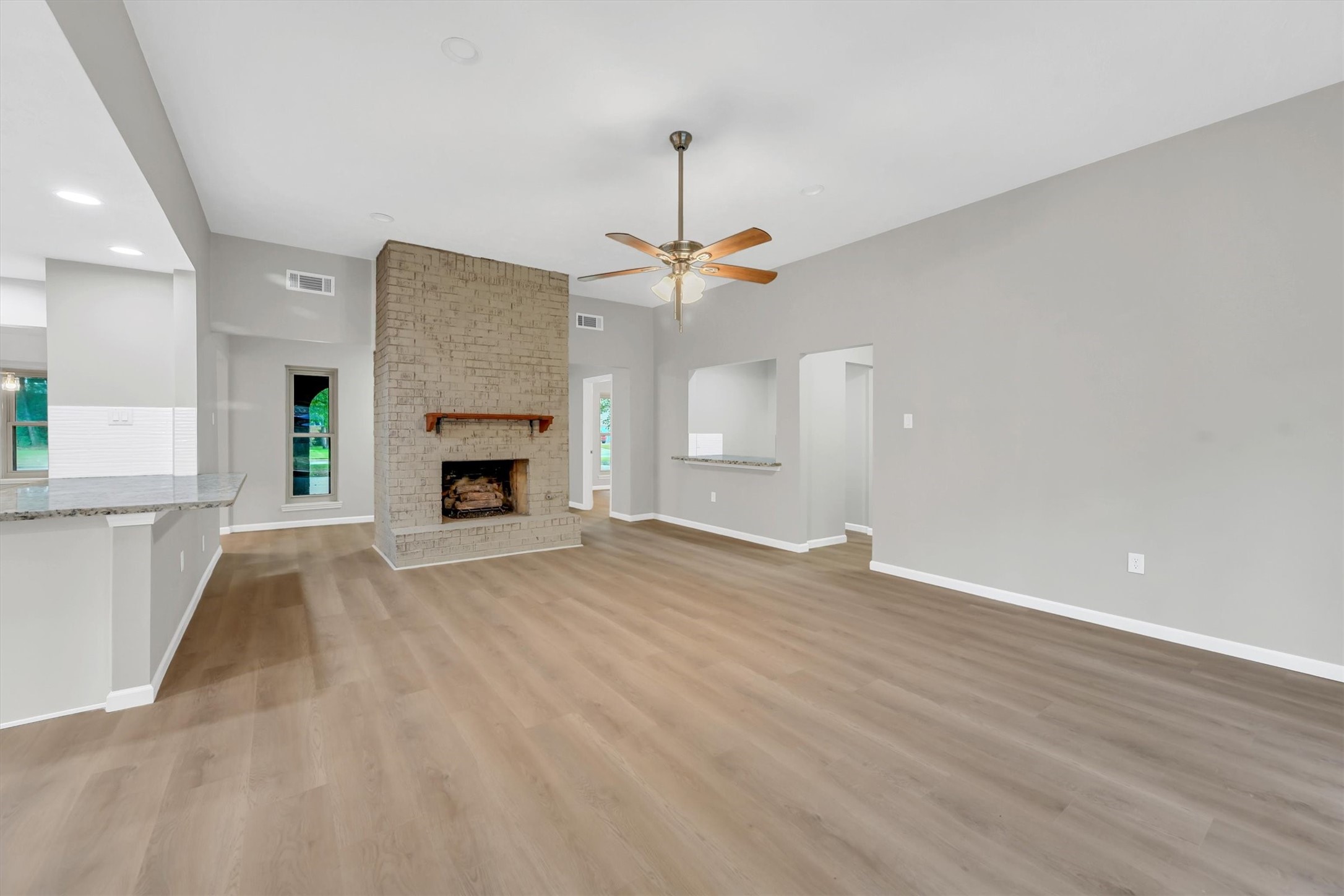 6415 Moccasin Bend Drive Property Photo 13