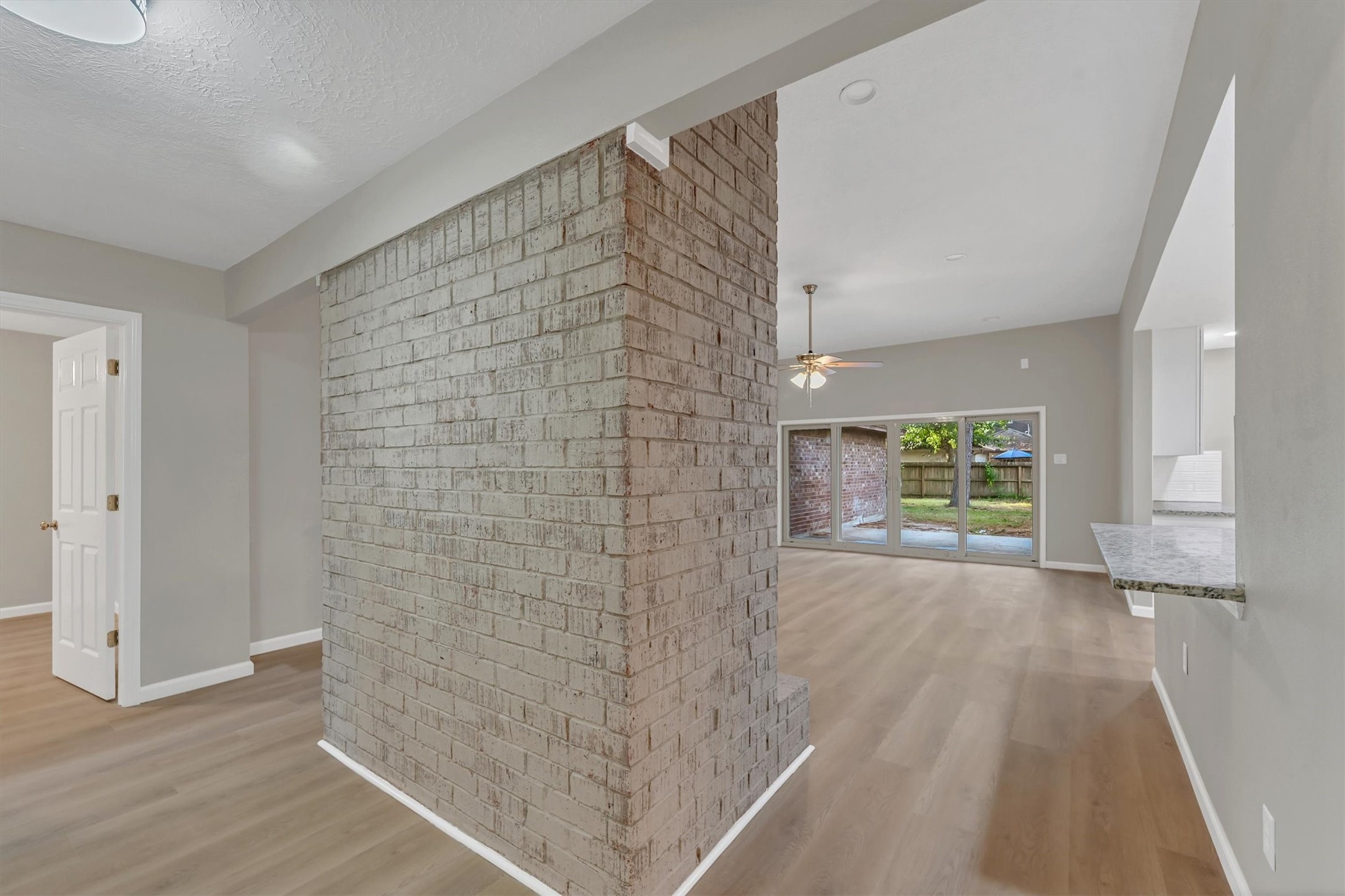 6415 Moccasin Bend Drive Property Photo 17