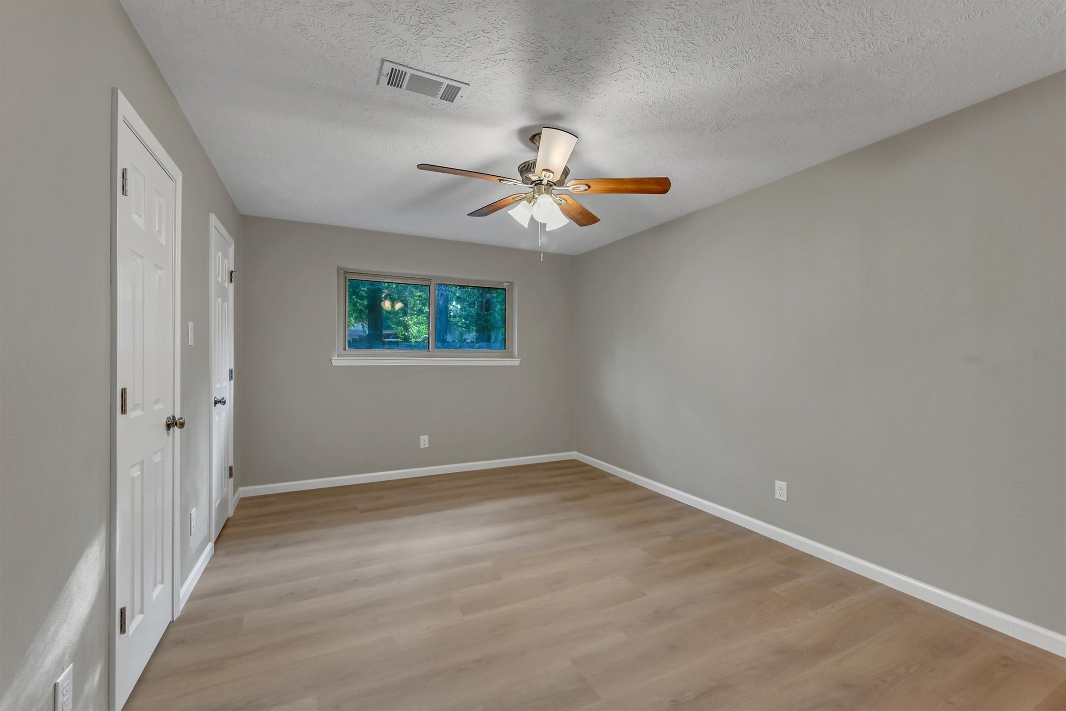 6415 Moccasin Bend Drive Property Photo 20